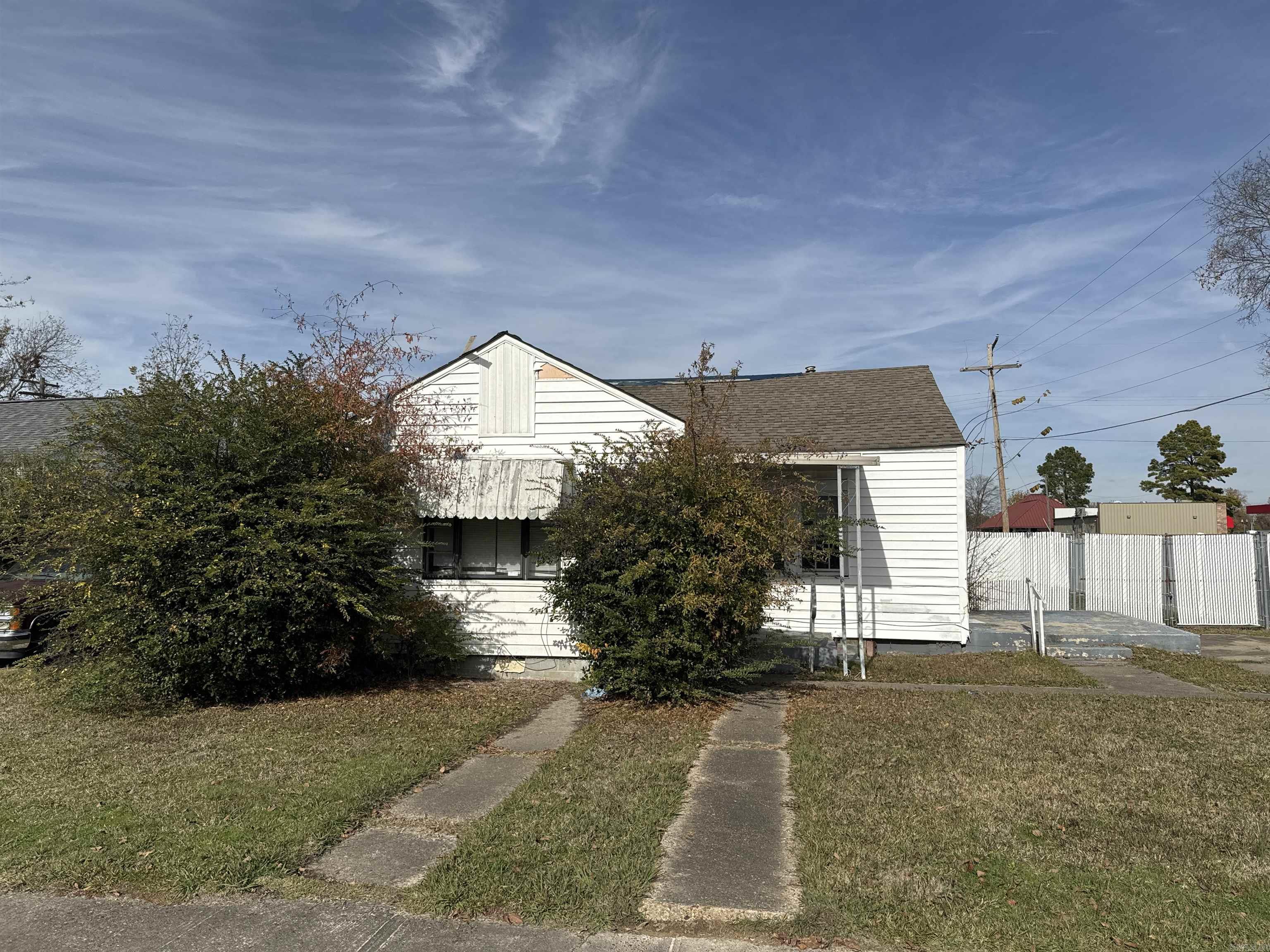 98 Watson Boulevard Property Photo