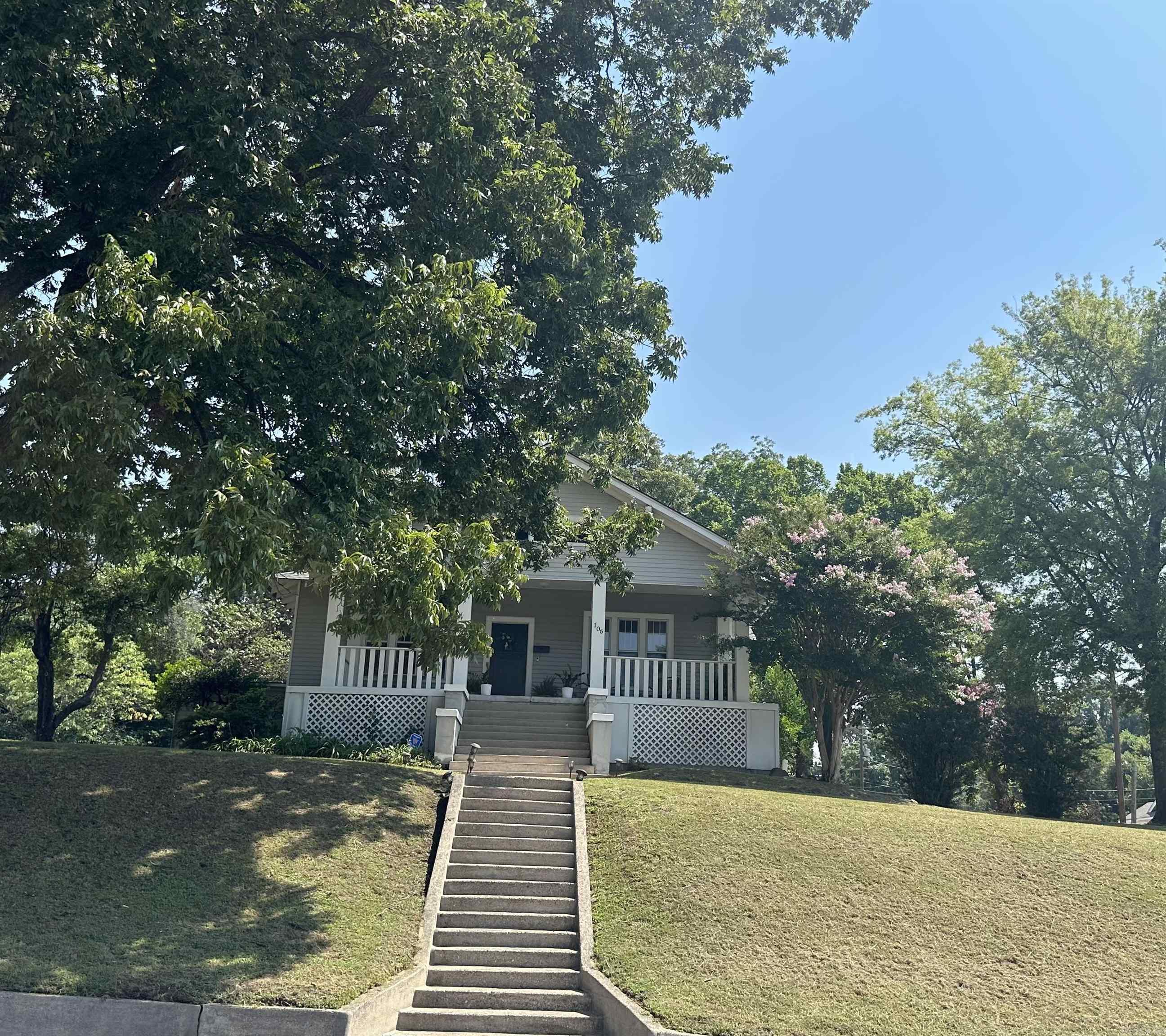 106 N Forrest Property Photo