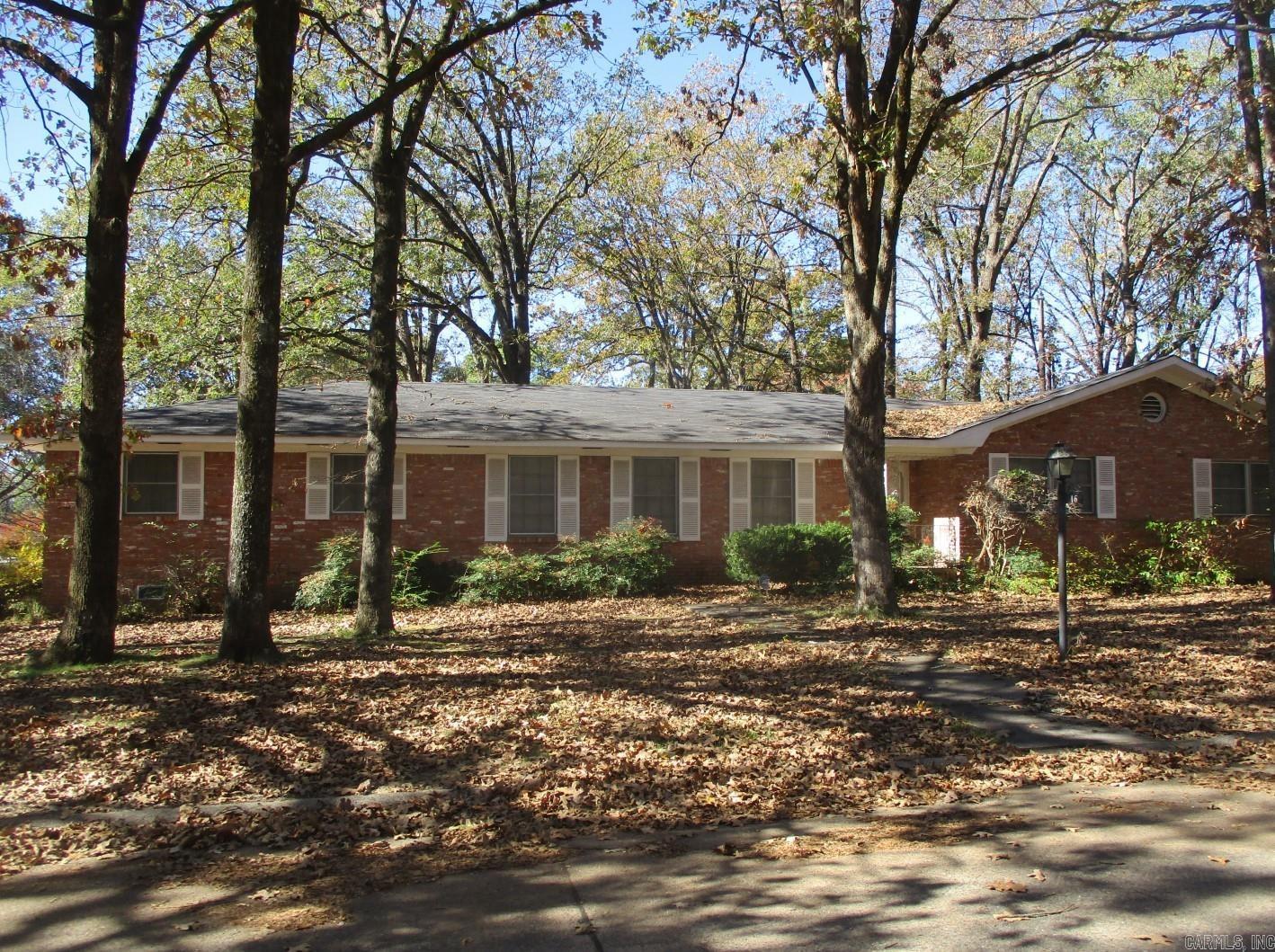16 Betsy Lane Property Photo