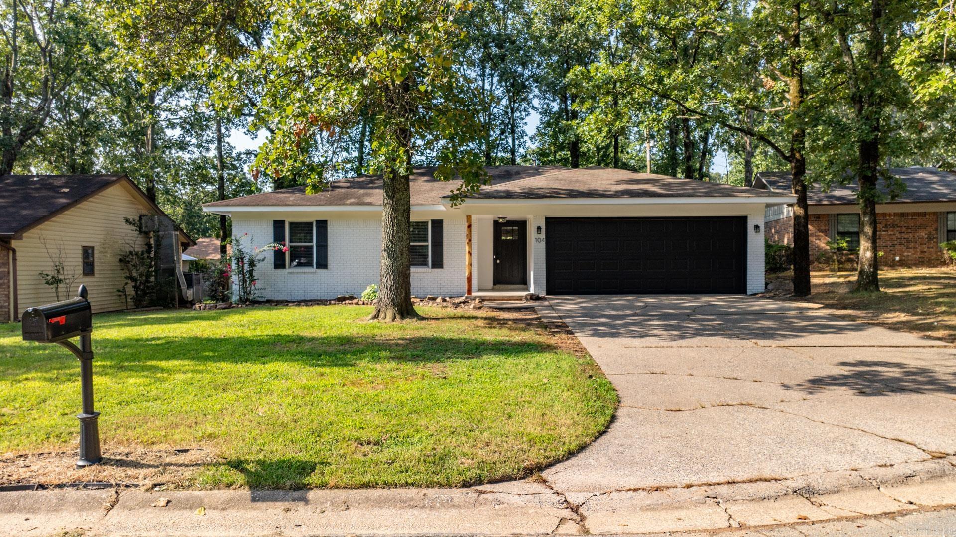 104 Lynnewood Cove Property Photo