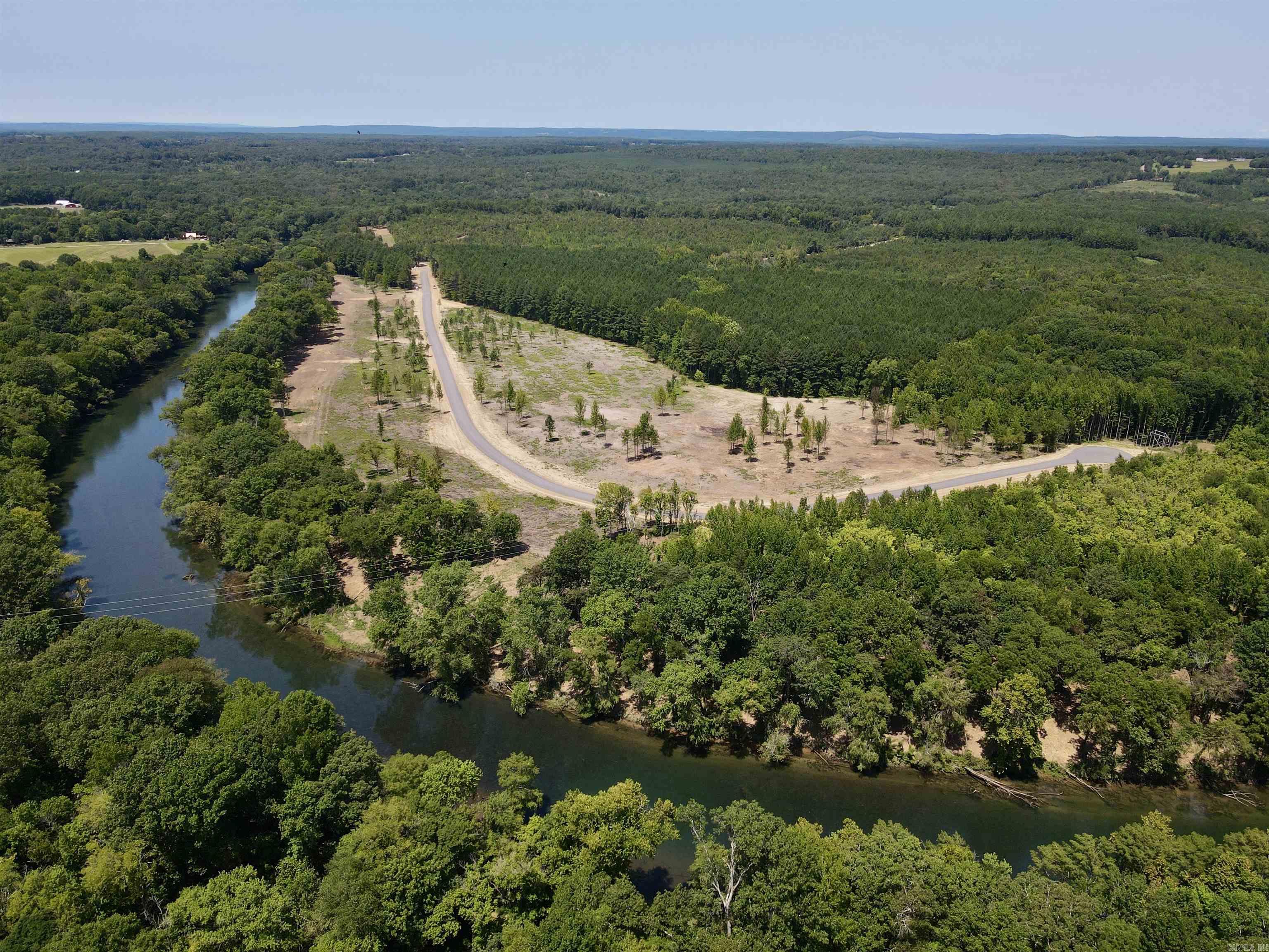 000 Old River Rd. Property Photo 1