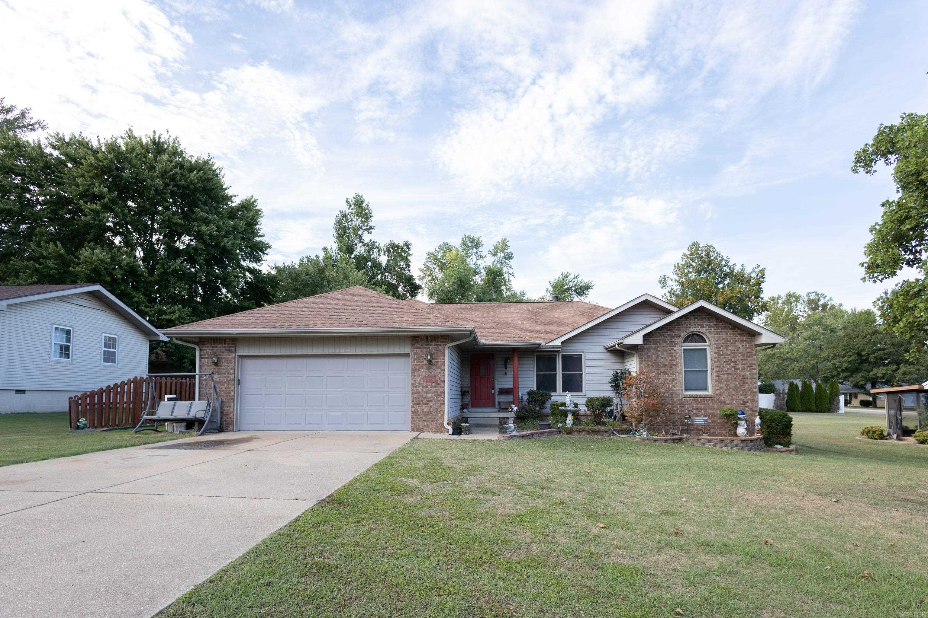 Briarwood Add Real Estate Listings Main Image