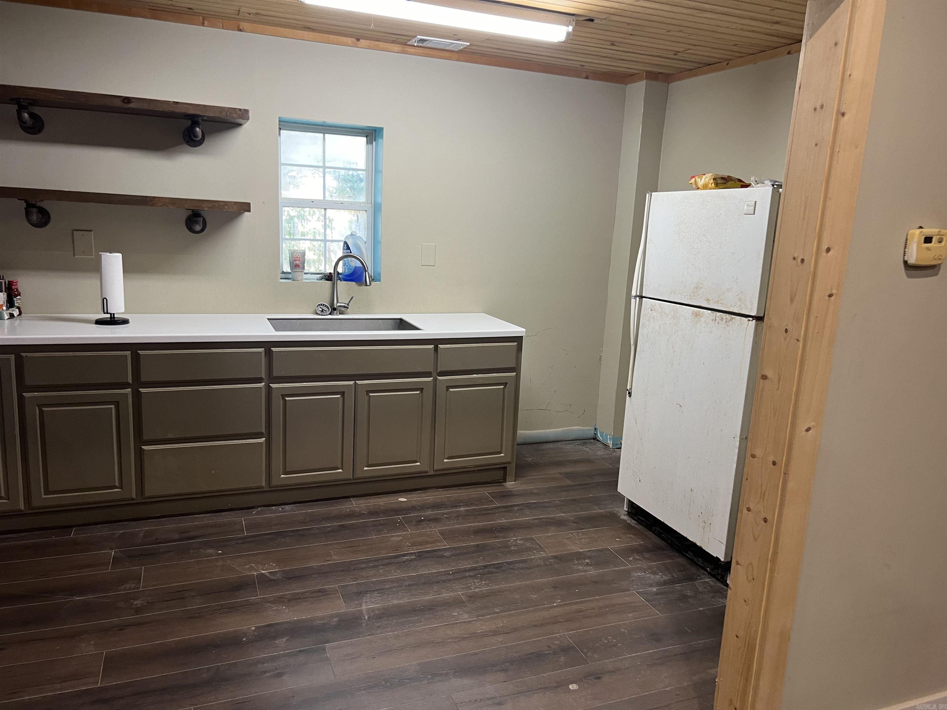 105 N Bayou Drive Property Photo 12