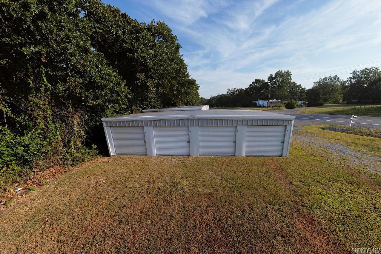 2423 Highway 16 Property Photo 4