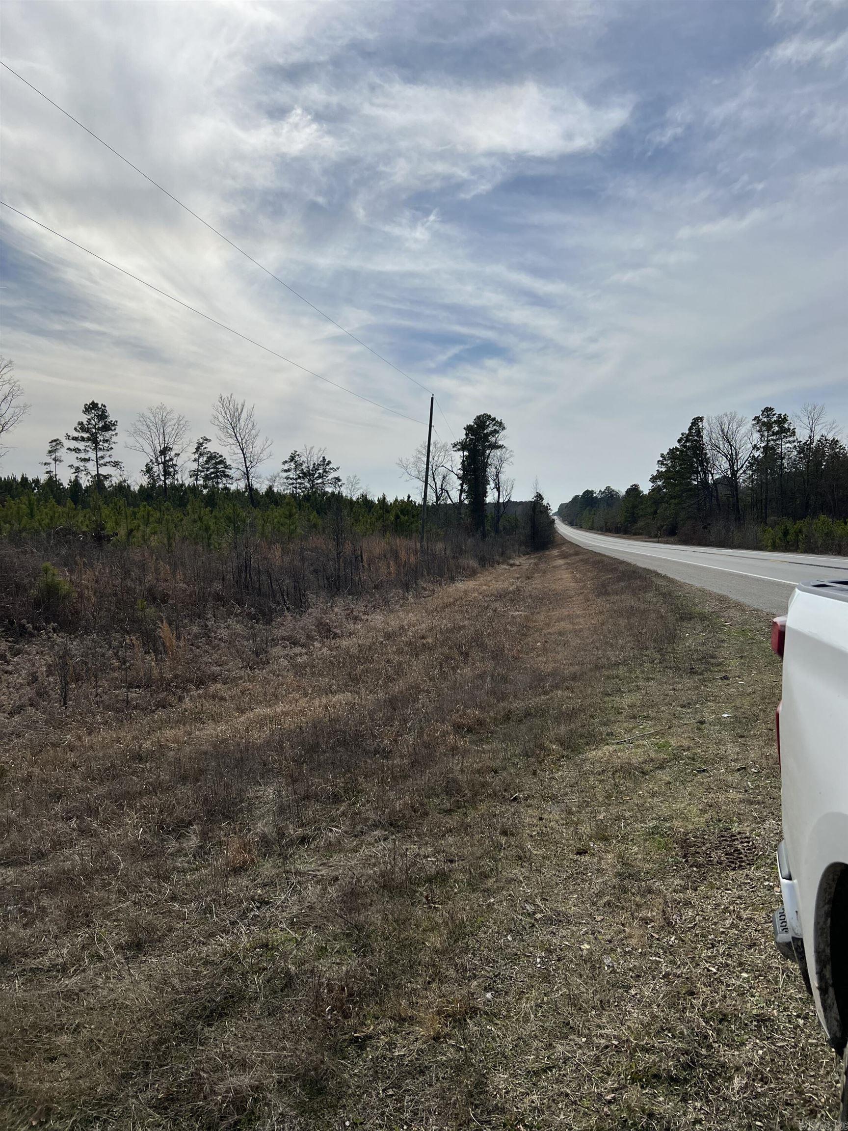 Highway 79 South Property Photo 8