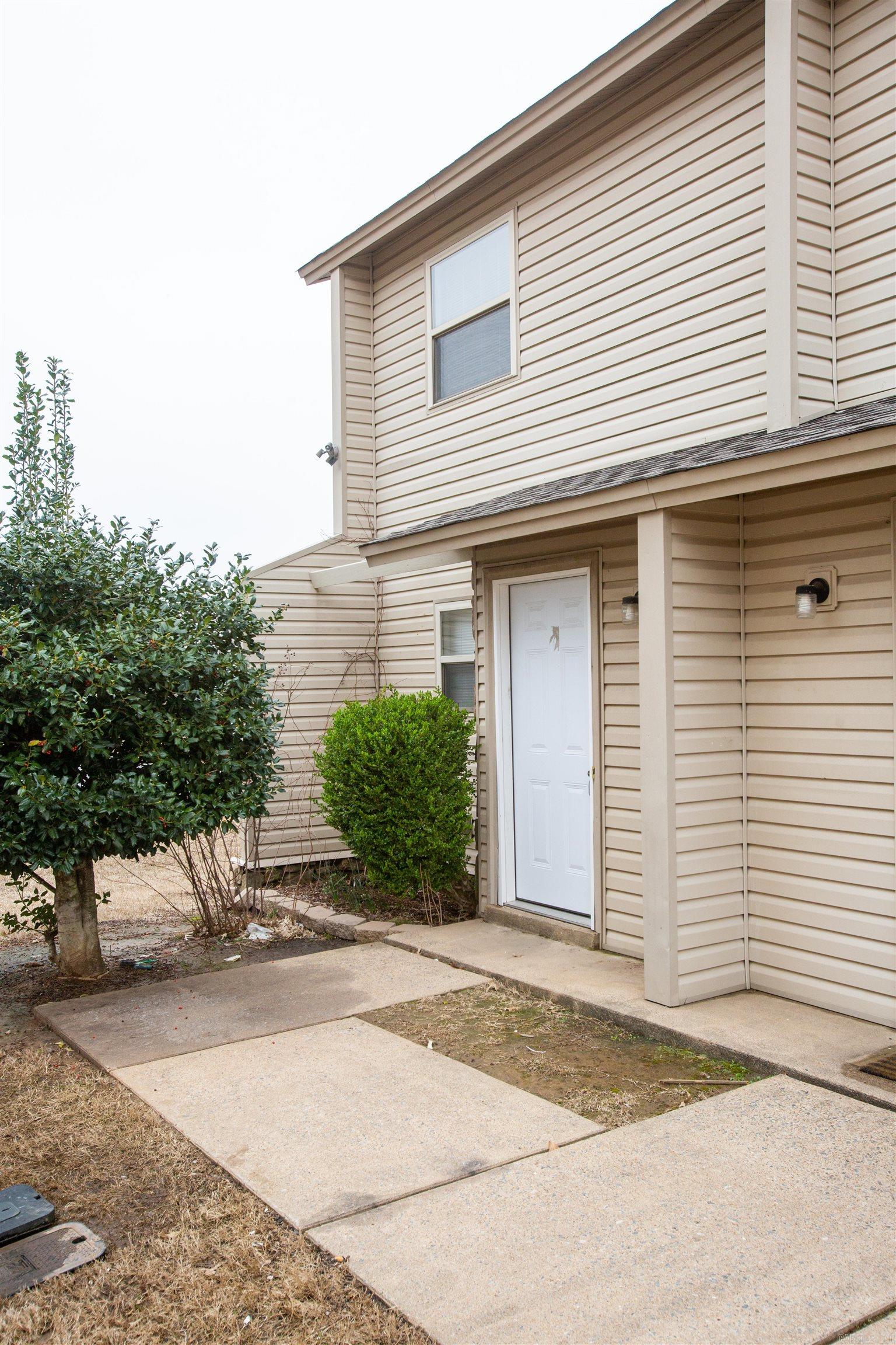Edge Hill Townhomes Real Estate Listings Main Image