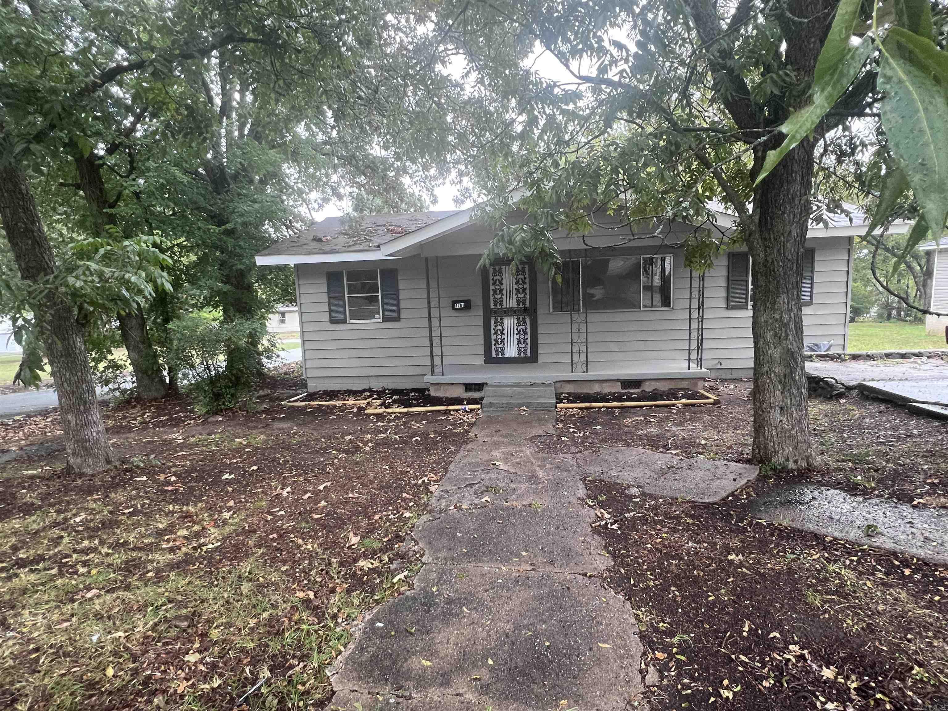 1701 S Cedar Street Property Photo