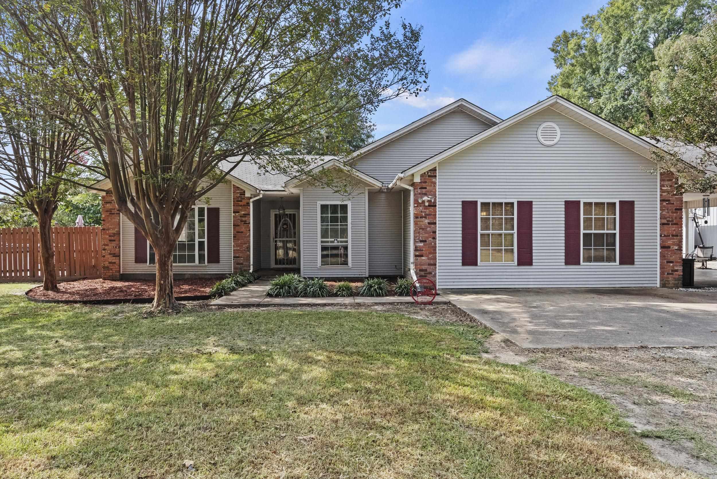Bridgewater Estates Real Estate Listings Main Image