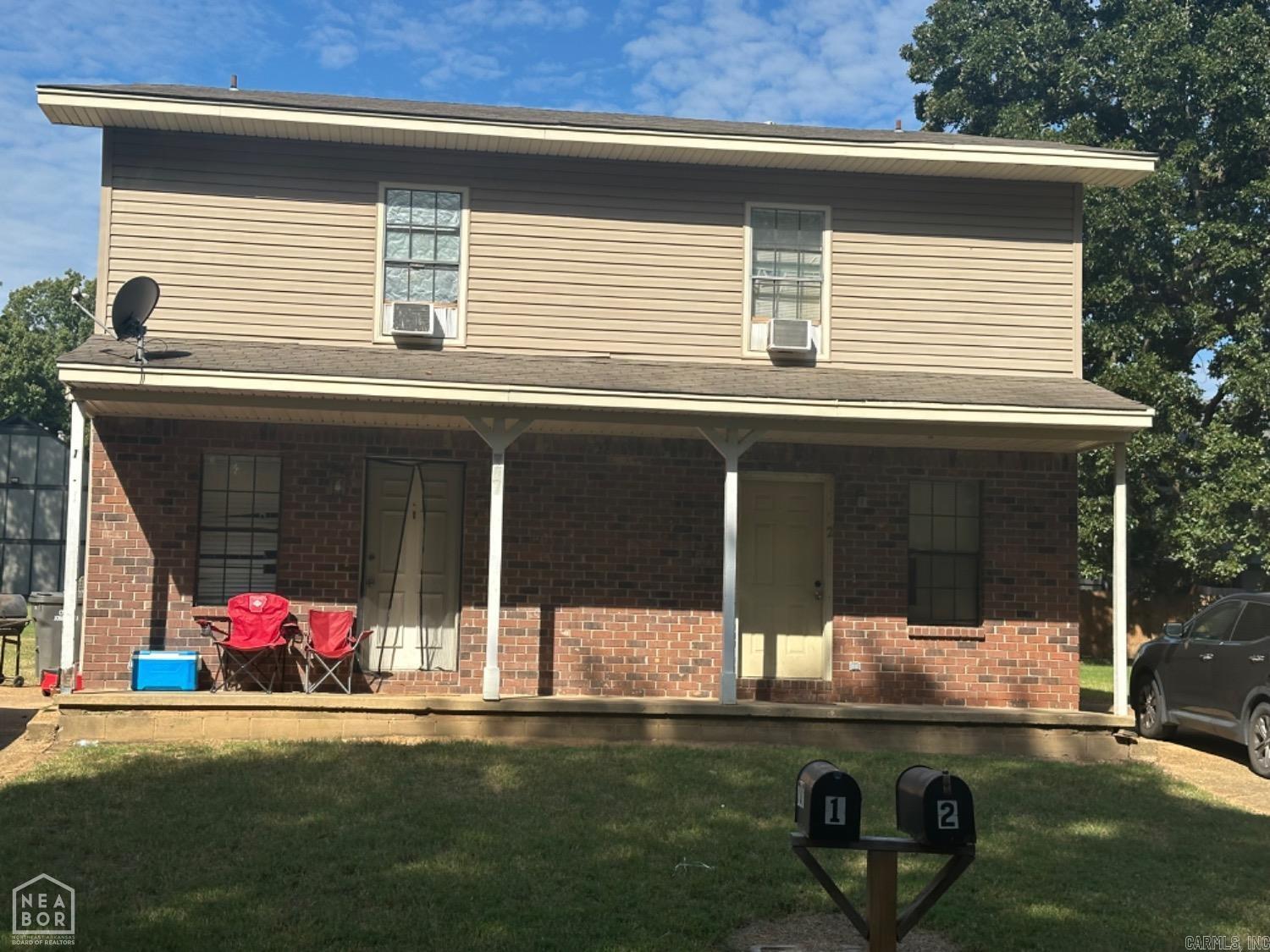 703 & 707 Stratford Property Photo