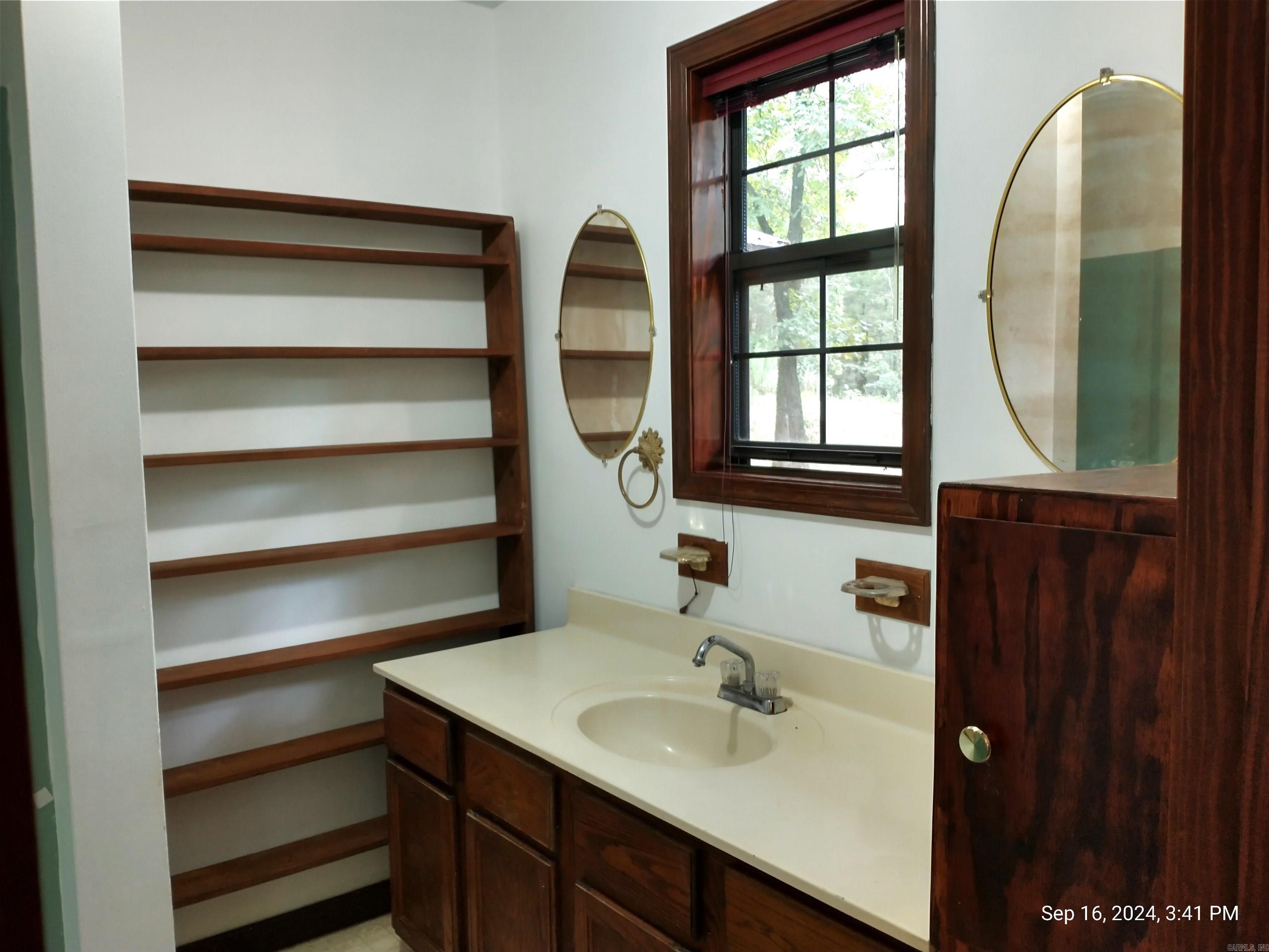 426 County Road 1794 Property Photo 17