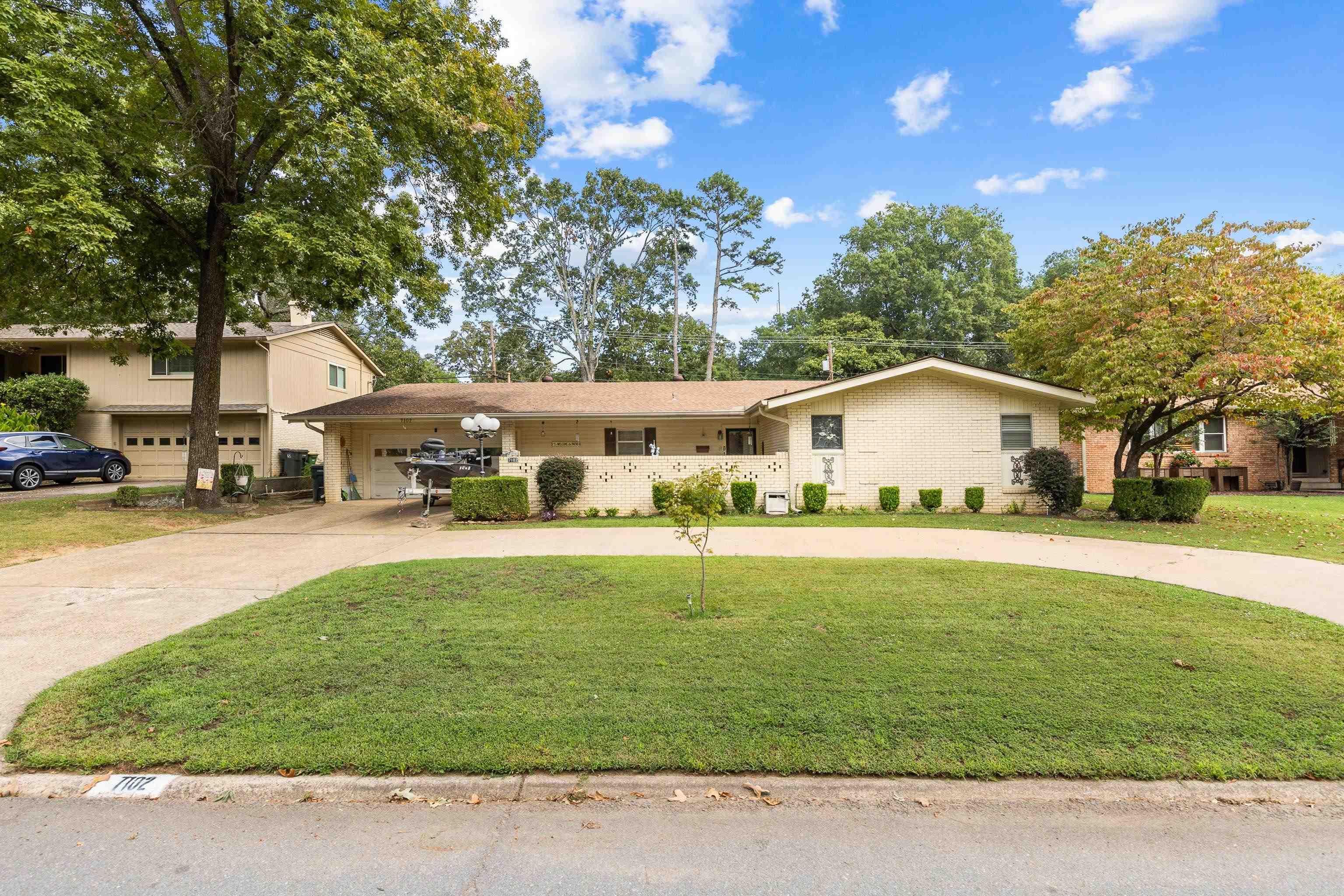 7102 Briarwood Drive Property Photo