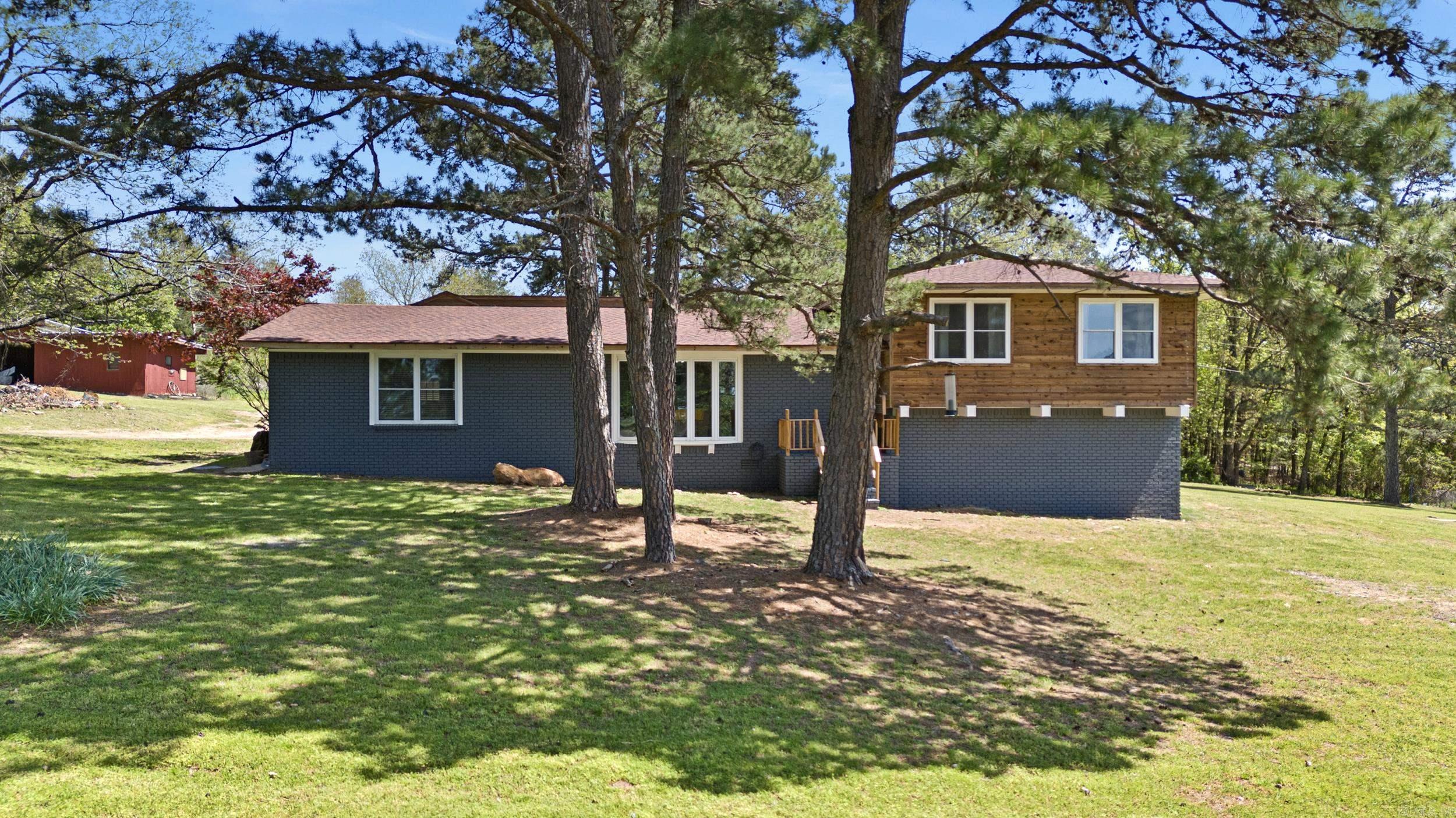Chateau Village Real Estate Listings Main Image