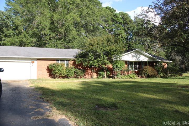 Green Meadows Real Estate Listings Main Image
