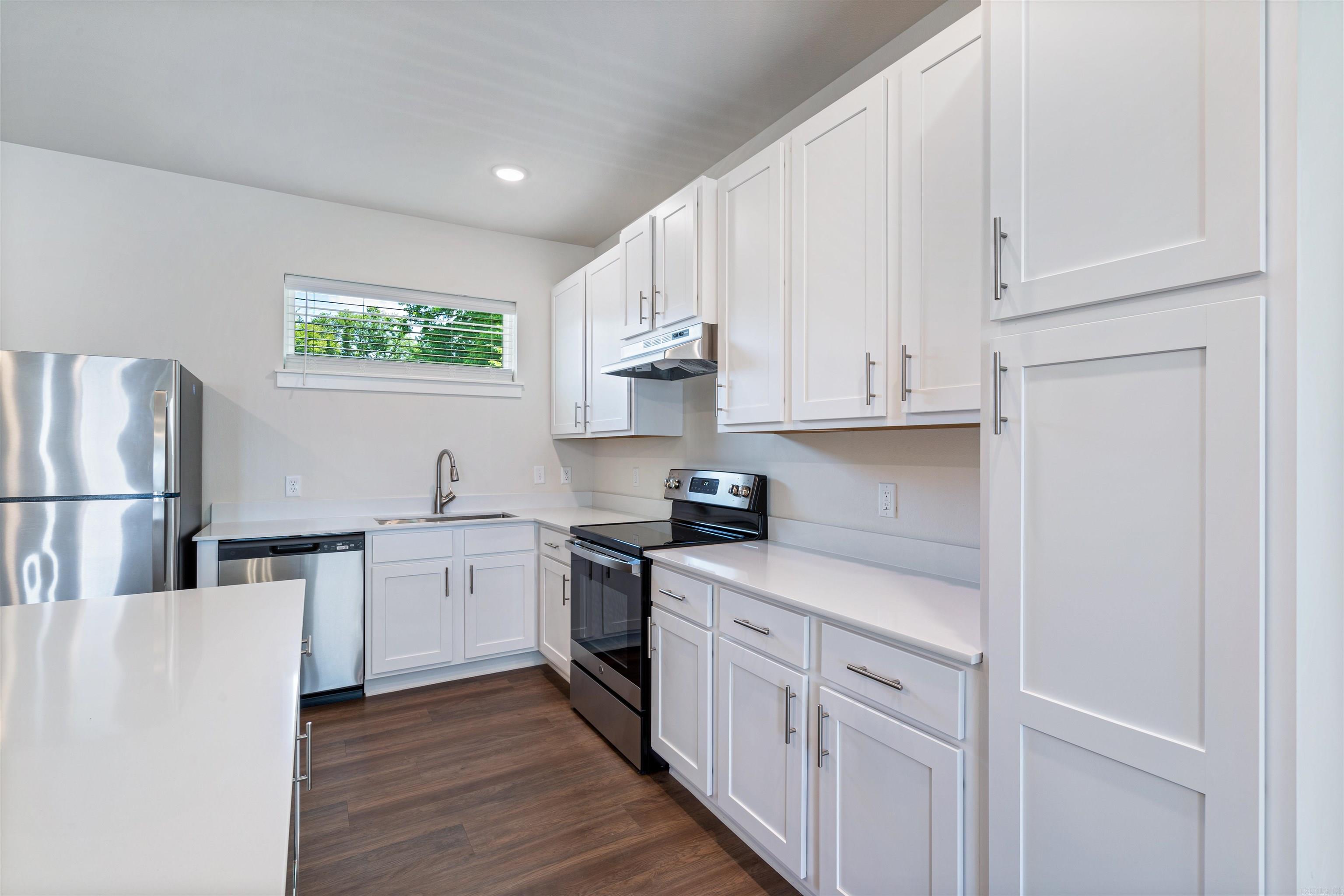 606 N Whitham Avenue Property Photo 25