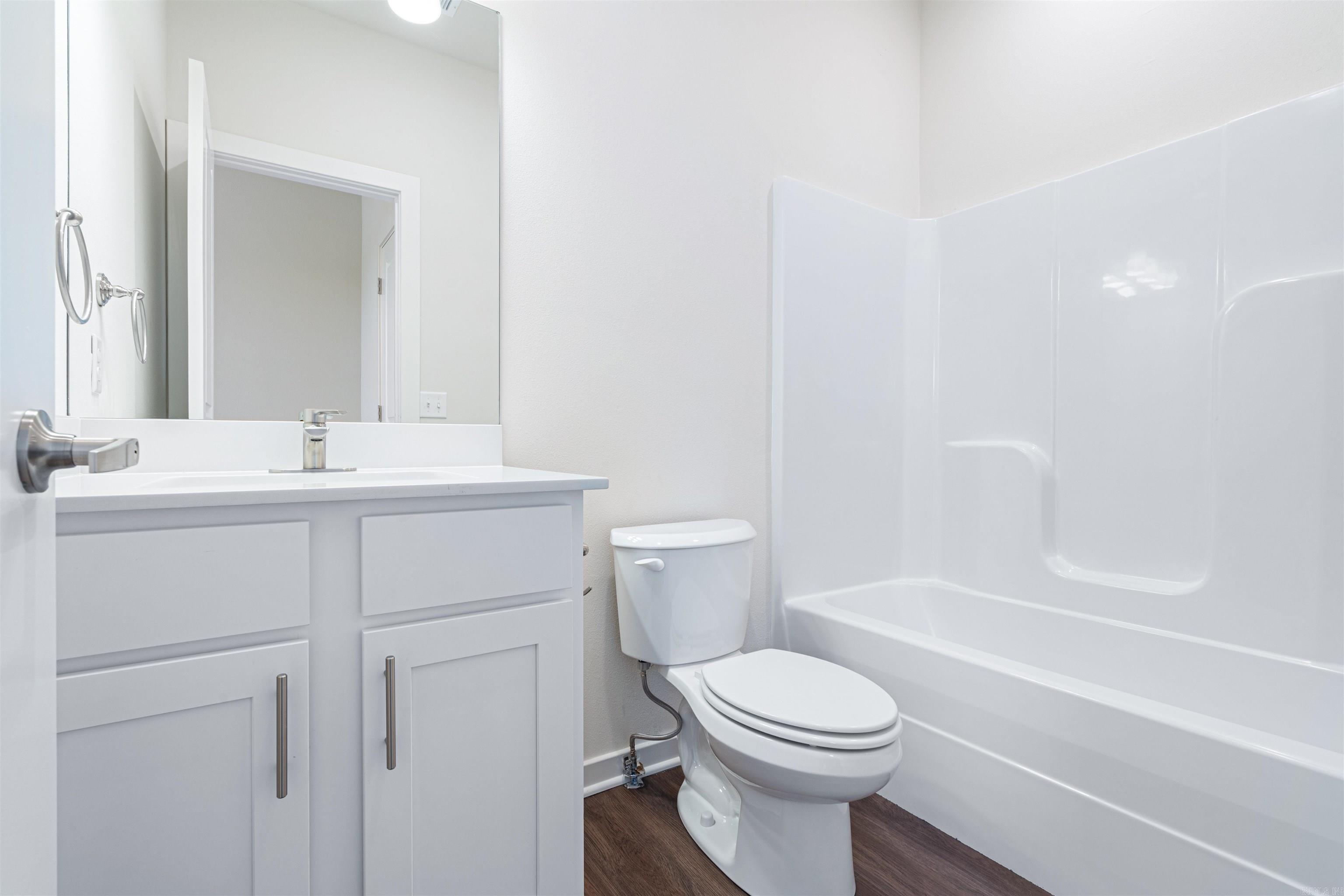 606 N Whitham Avenue Property Photo 34