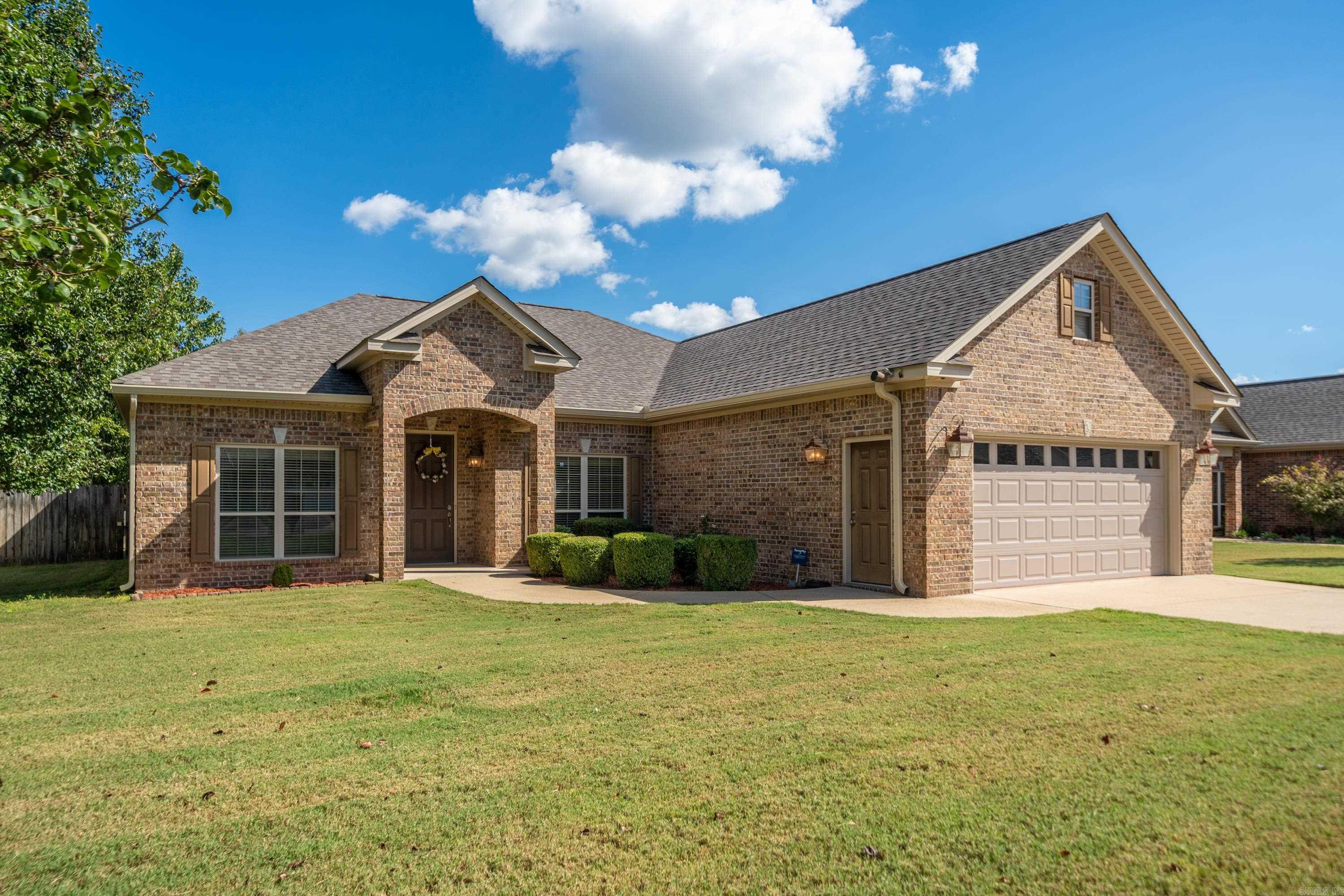322 Willowbend Circle Property Photo 1