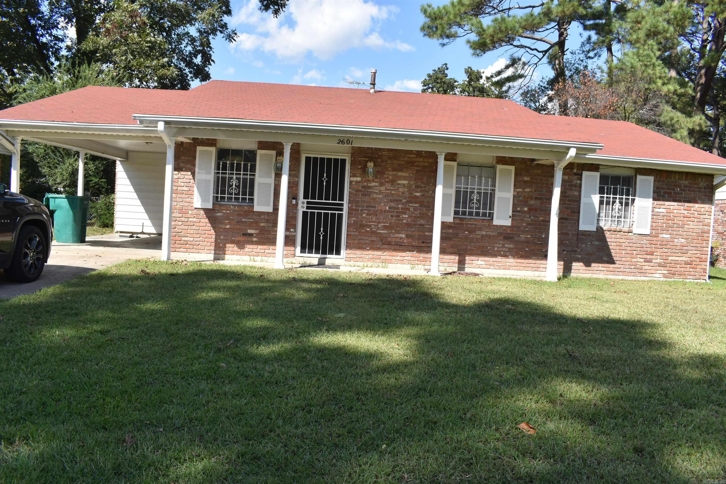 2601 Avondale Drive Property Photo