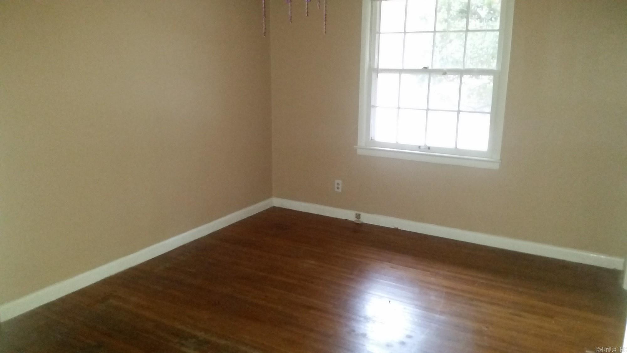 7002 Carrilon Road Property Photo 5
