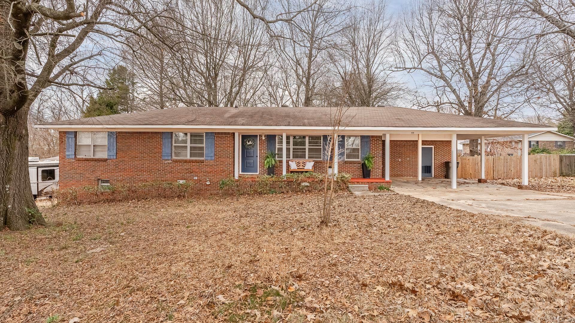 400 Saint Renee Dr Property Photo