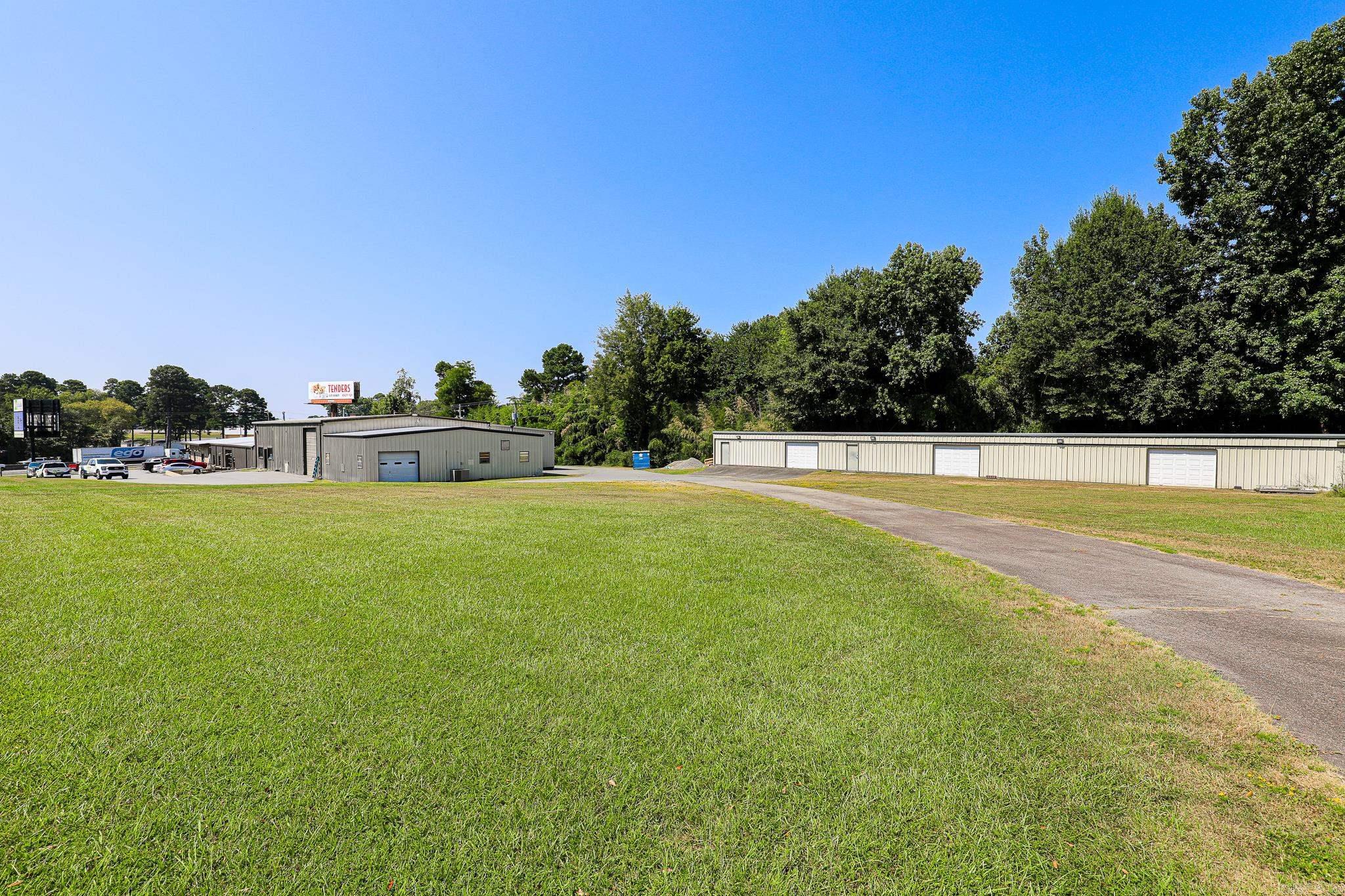 23650 Interstate 30 Property Photo 6
