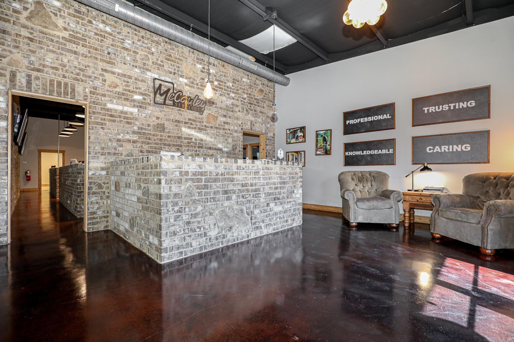 23650 Interstate 30 Property Photo 12