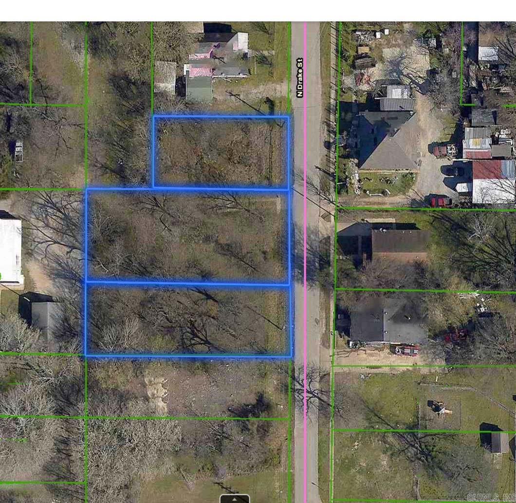221 N Drake Property Photo 1
