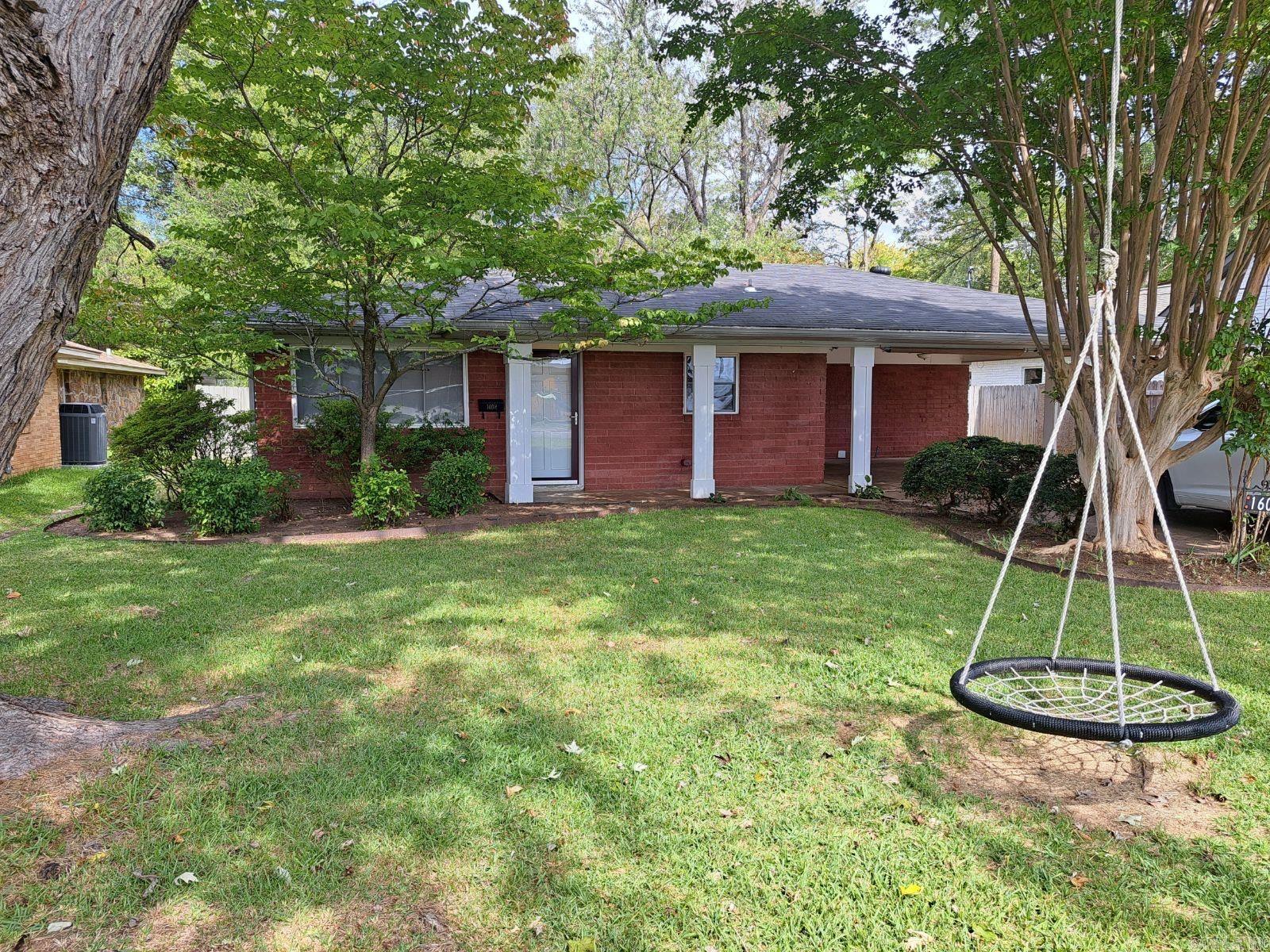 1608 S Boulevard Property Photo