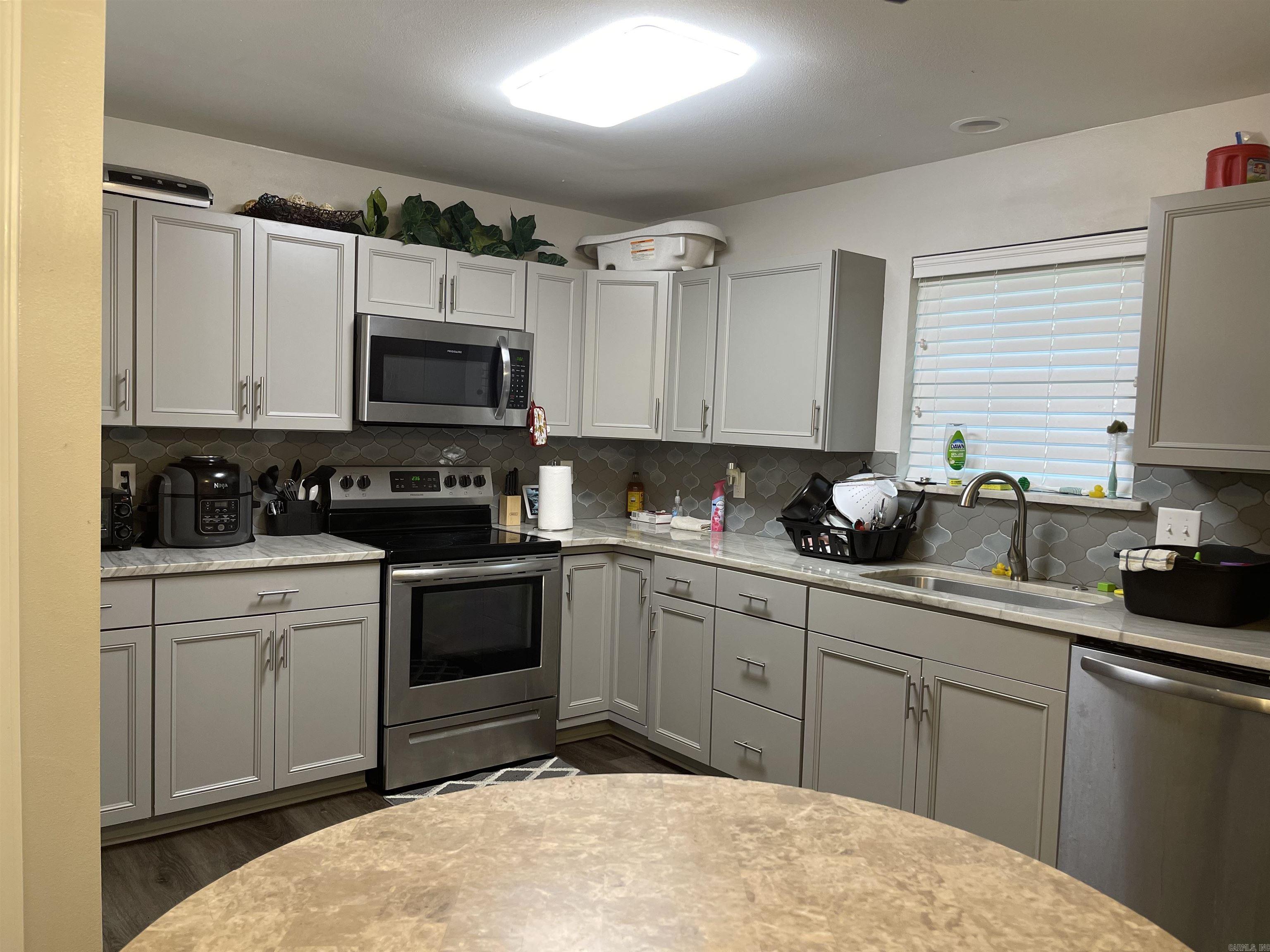 1004 N Jp Wright Road Property Photo 4