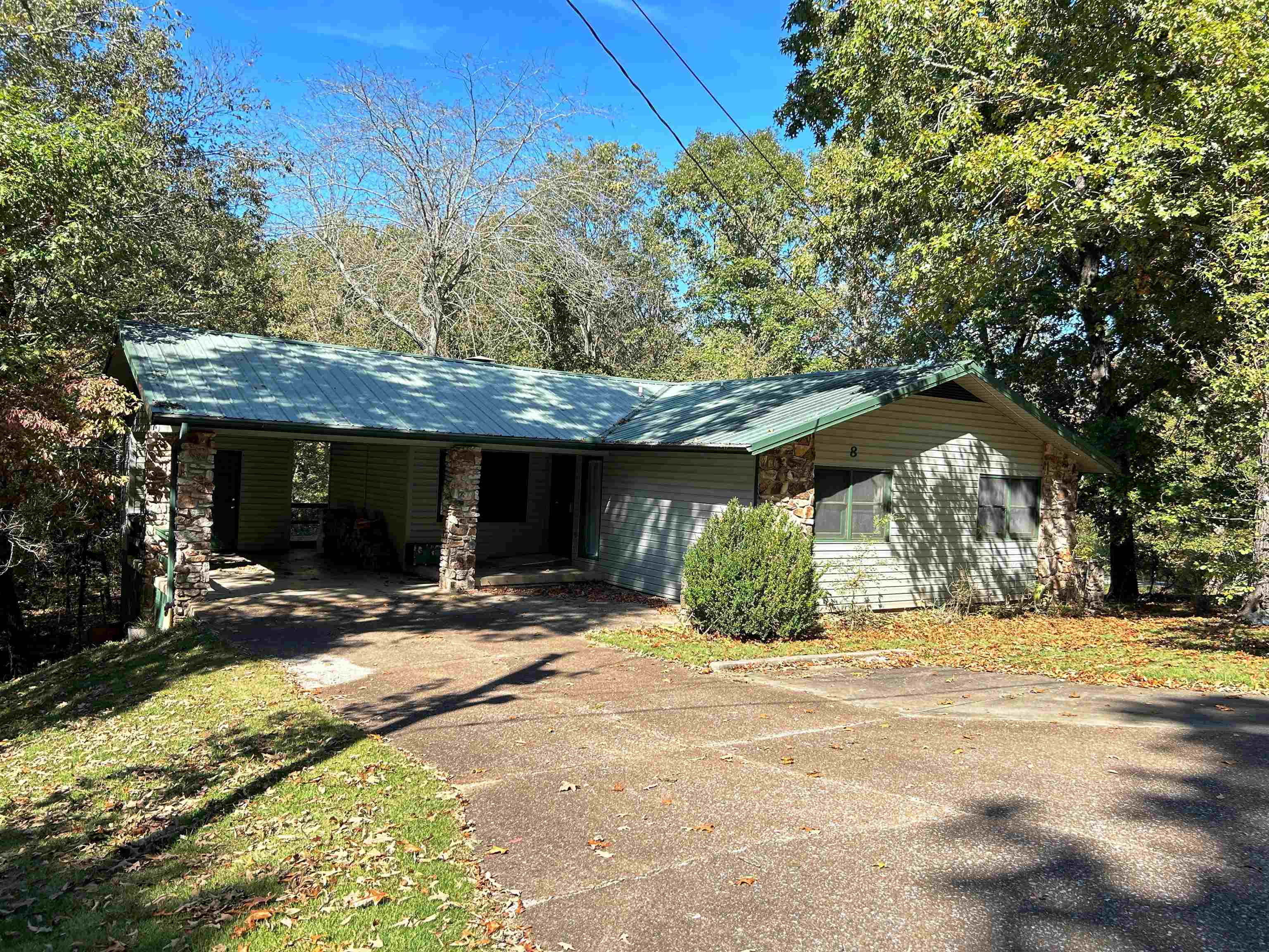8 Oklawaha Drive Property Photo