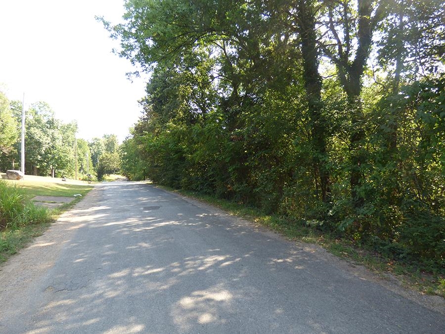 00 E Lakeshore Drive Property Photo 3