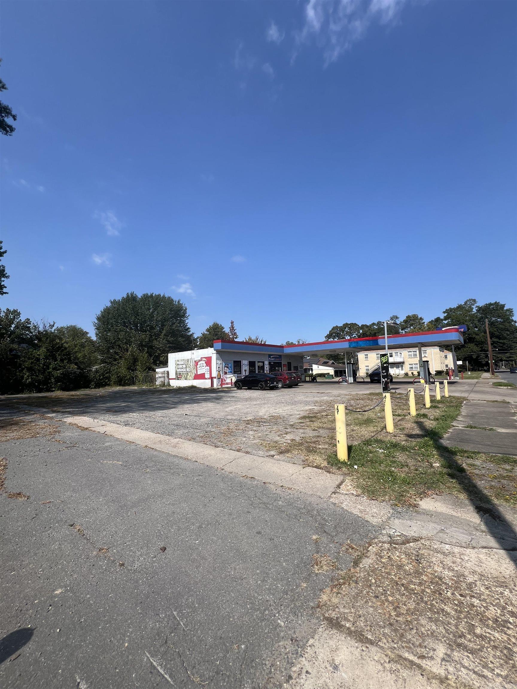 2504 Cherry Street Property Photo