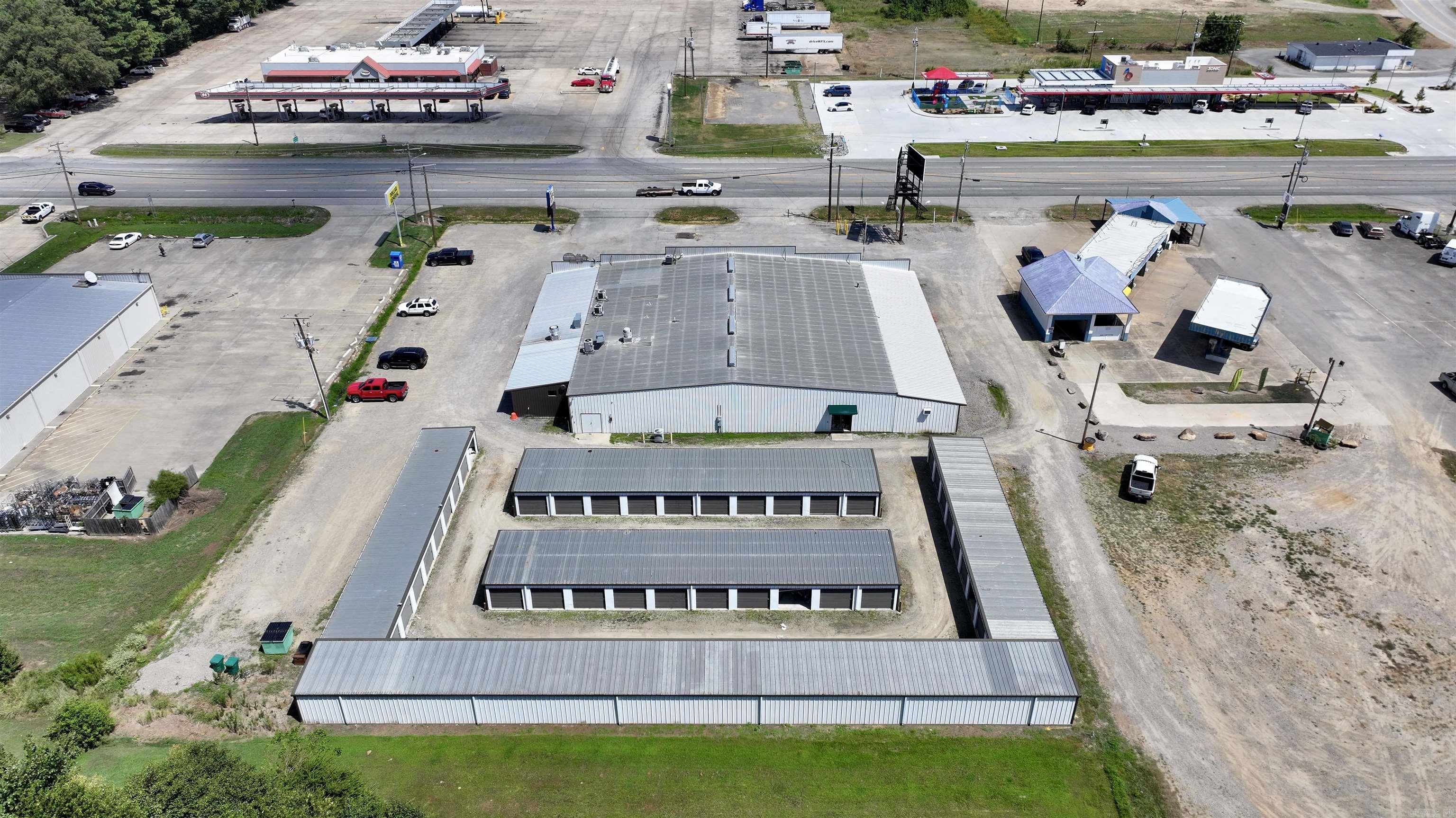 133 N Highway 167 Highway Property Photo 11