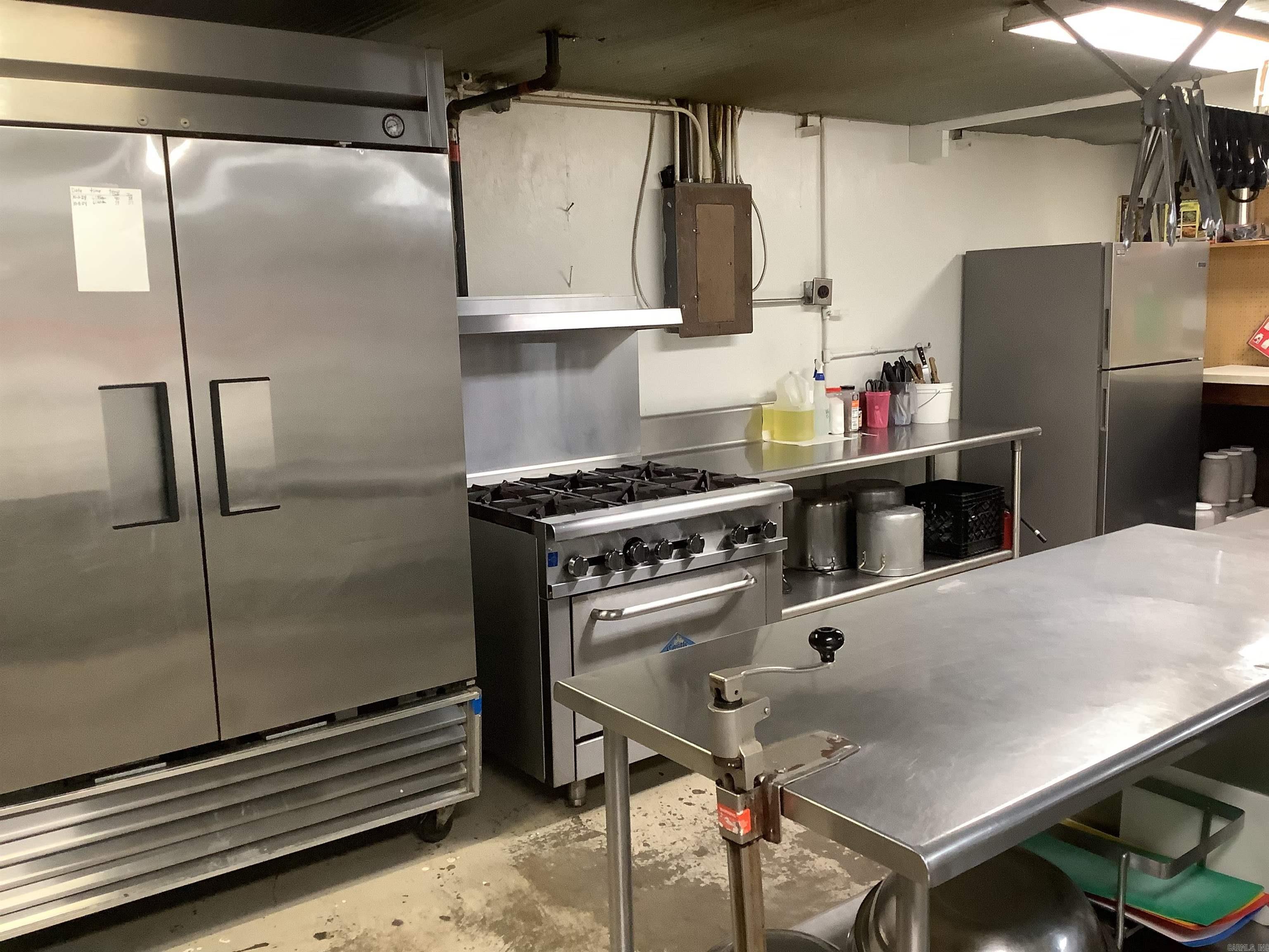 133 N Highway 167 Highway Property Photo 32