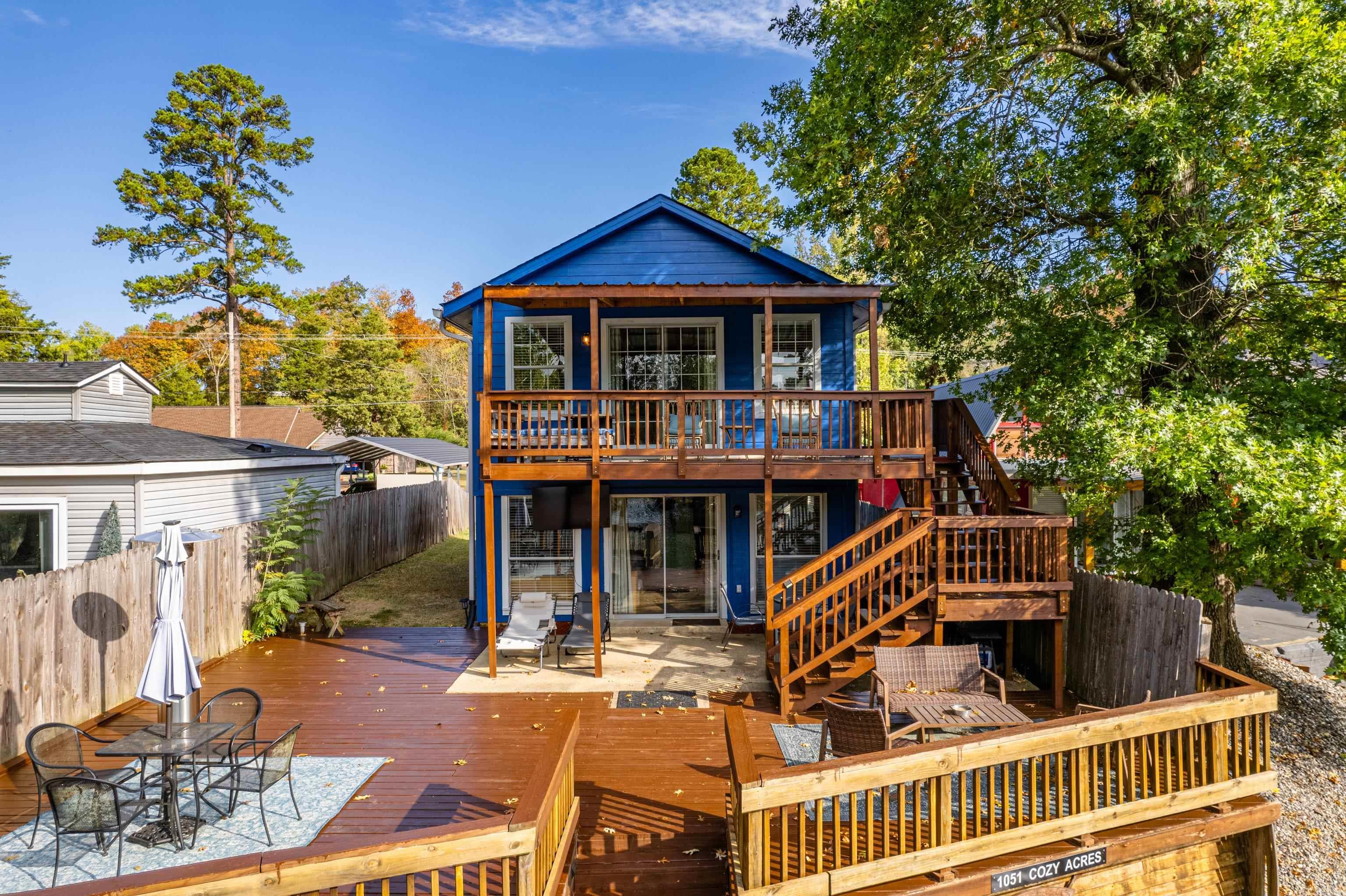Corys Glazier Peau Real Estate Listings Main Image