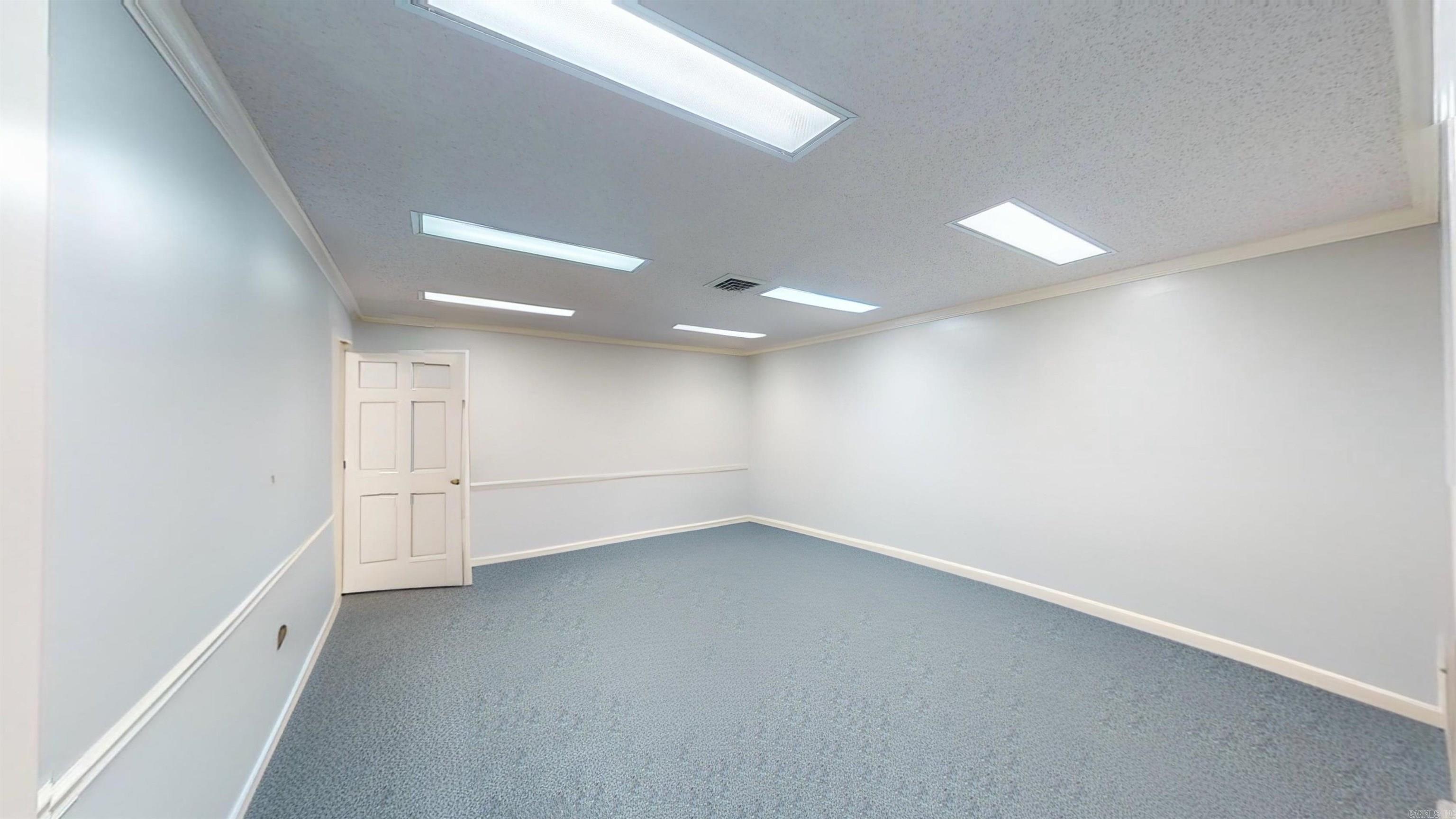 1312 Oak Street Property Photo 5