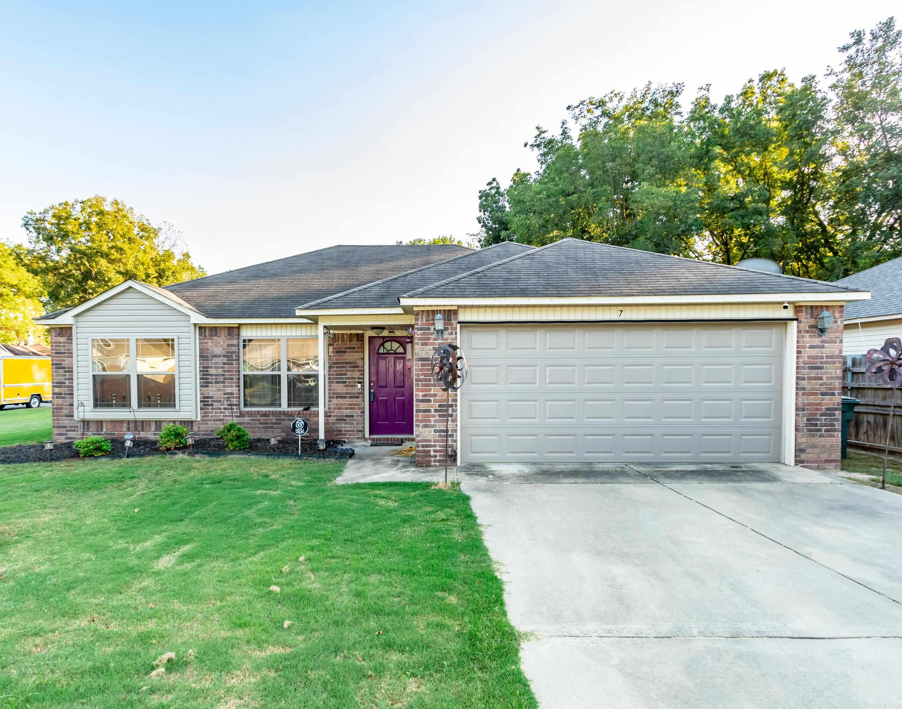 Apple Blossom Real Estate Listings Main Image