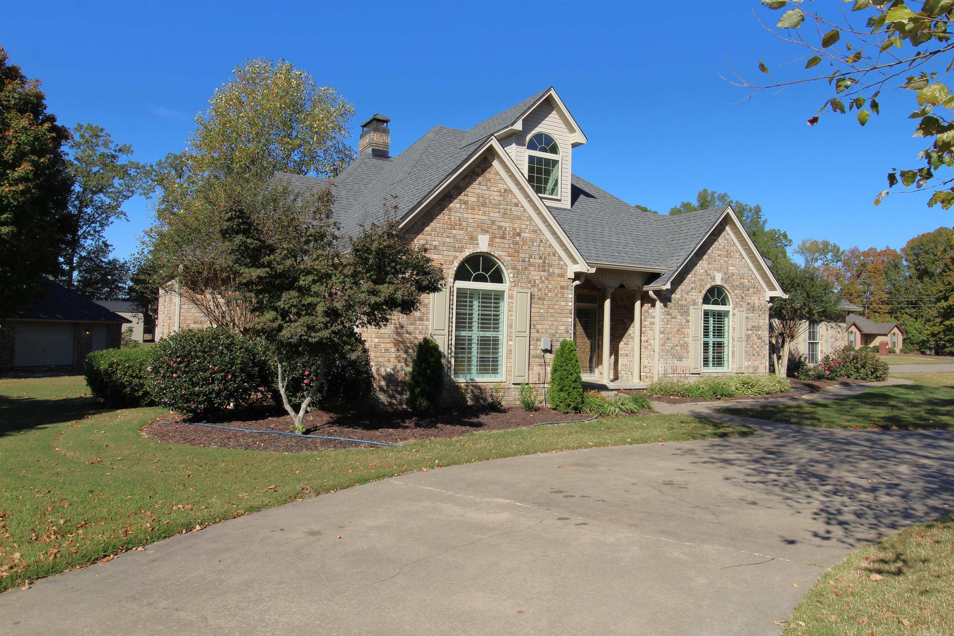 3 Leif Tyler Property Photo
