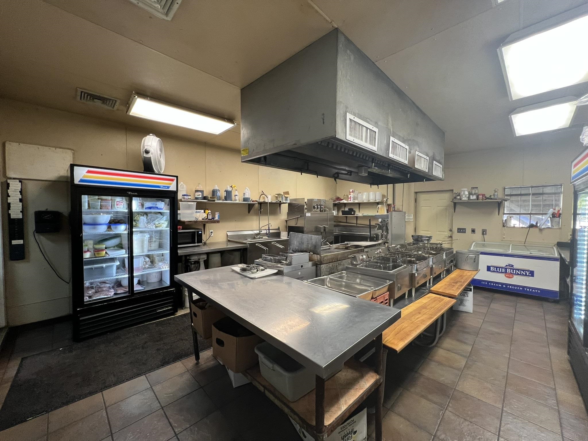 225 Main Street Property Photo 16
