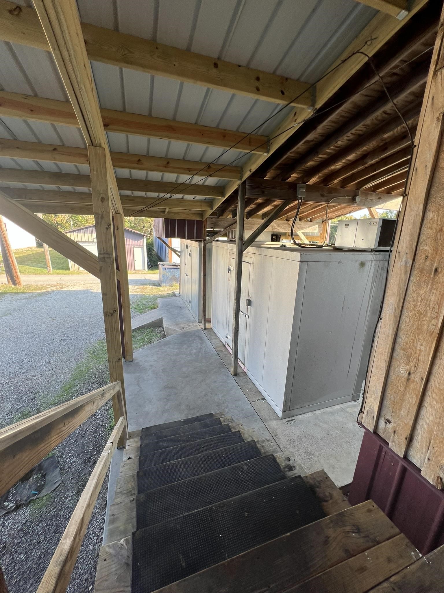 225 Main Street Property Photo 39