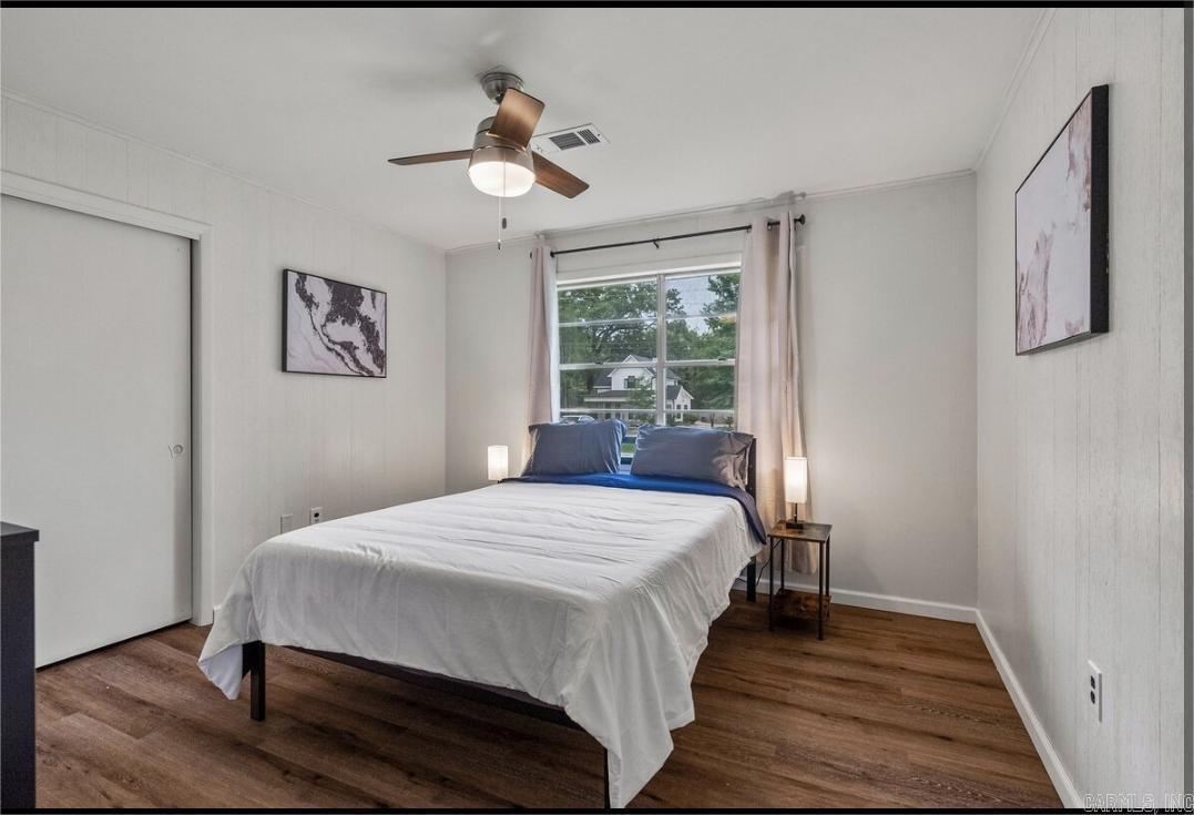 1930 College Avenue Property Photo 6