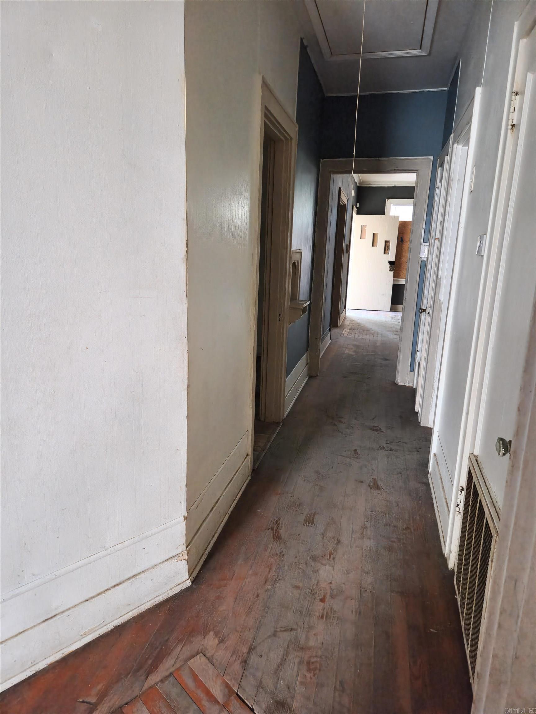 210 W 18th Avenue Property Photo 16