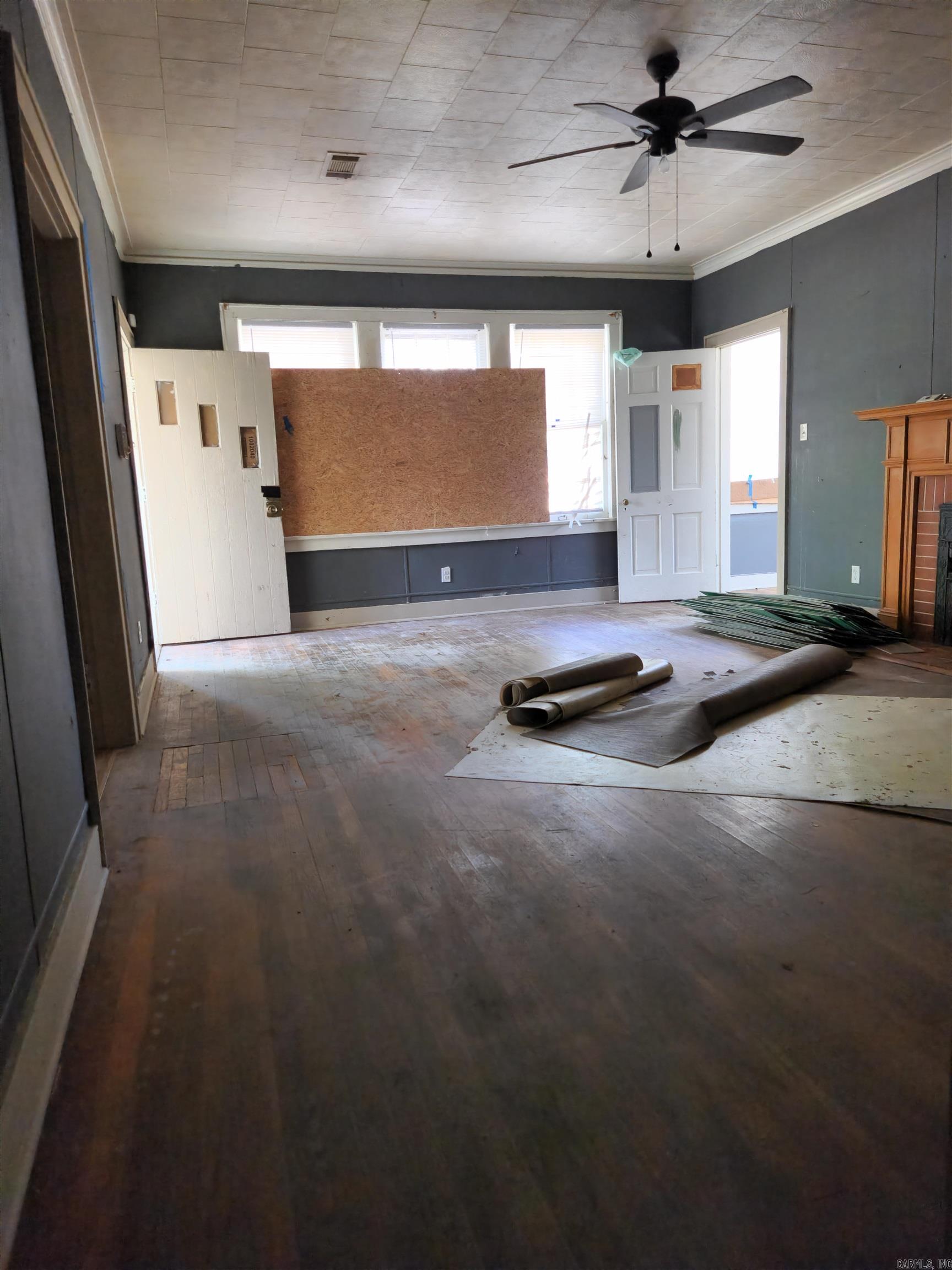 210 W 18th Avenue Property Photo 17