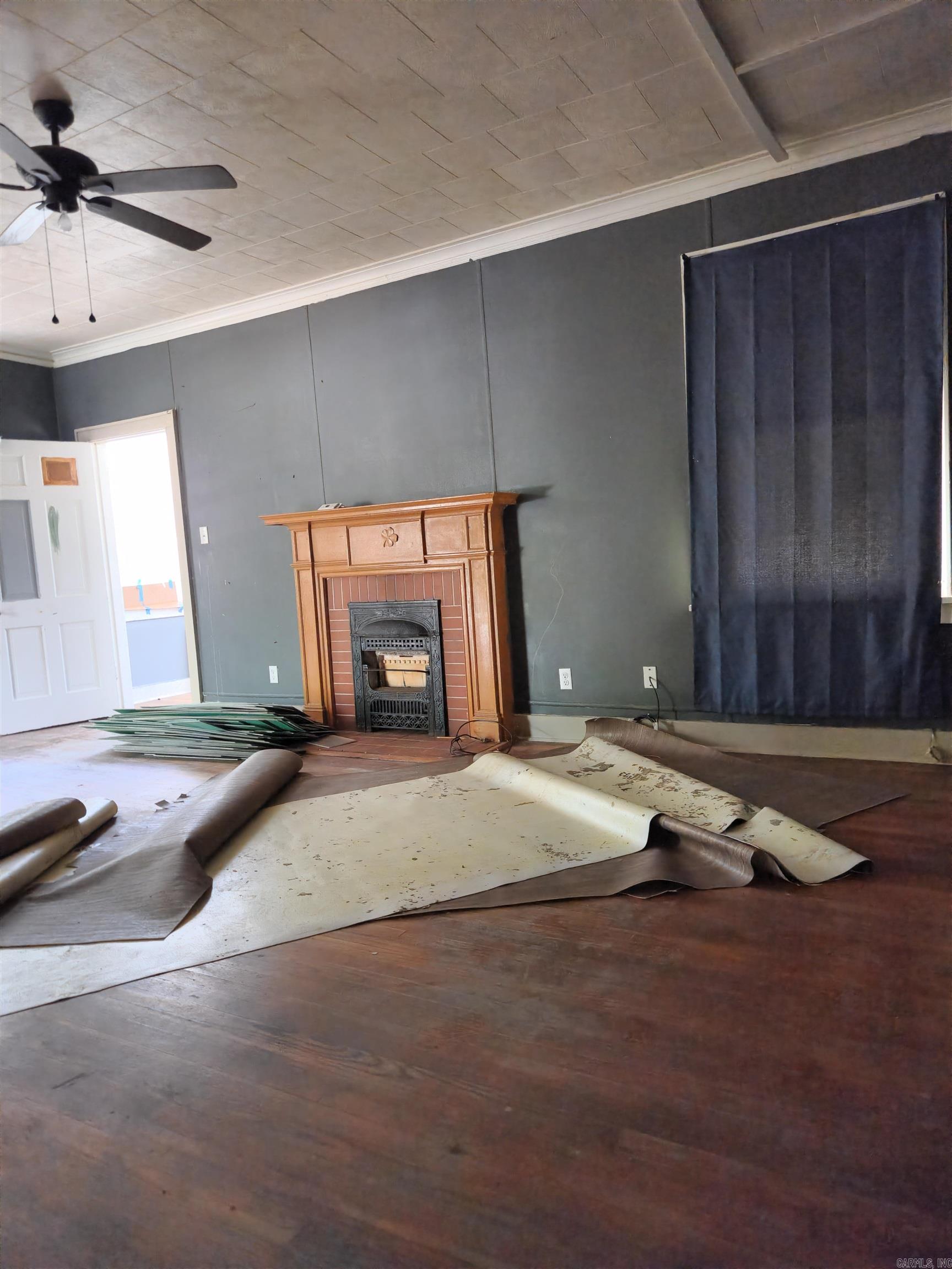 210 W 18th Avenue Property Photo 18