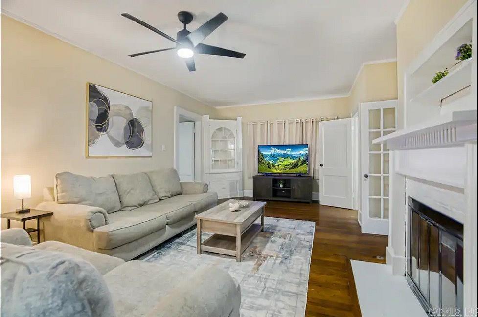 4815 Lee Avenue Property Photo 2