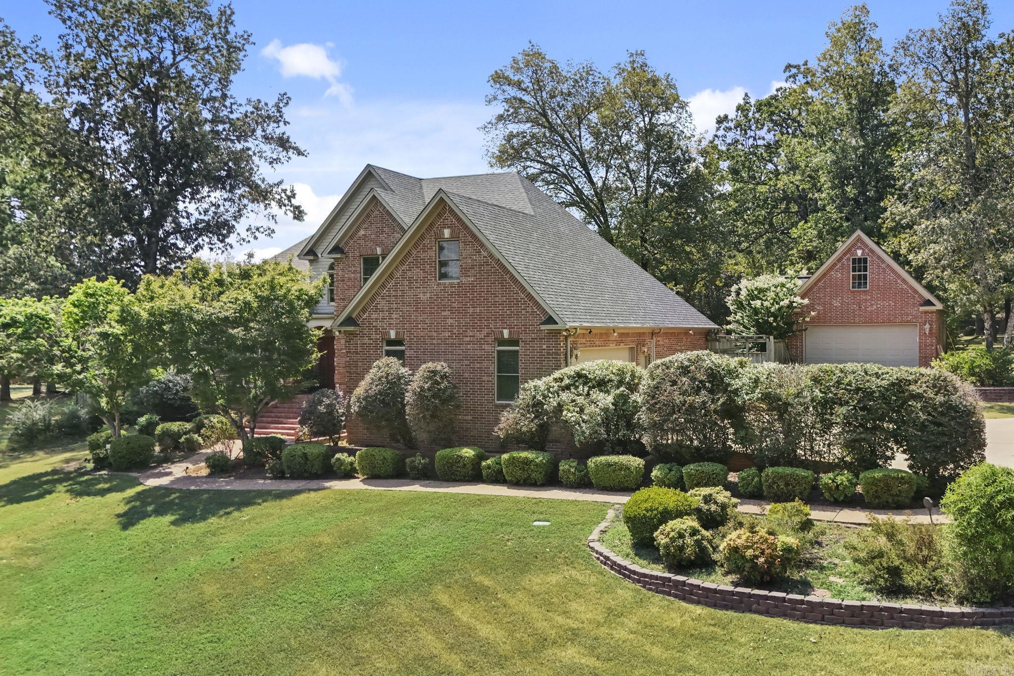 Club West Estates Real Estate Listings Main Image