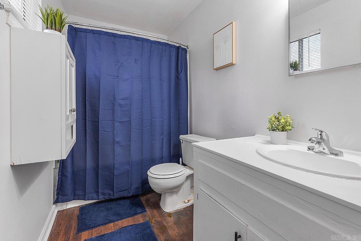 511 Briar Street Property Photo 8