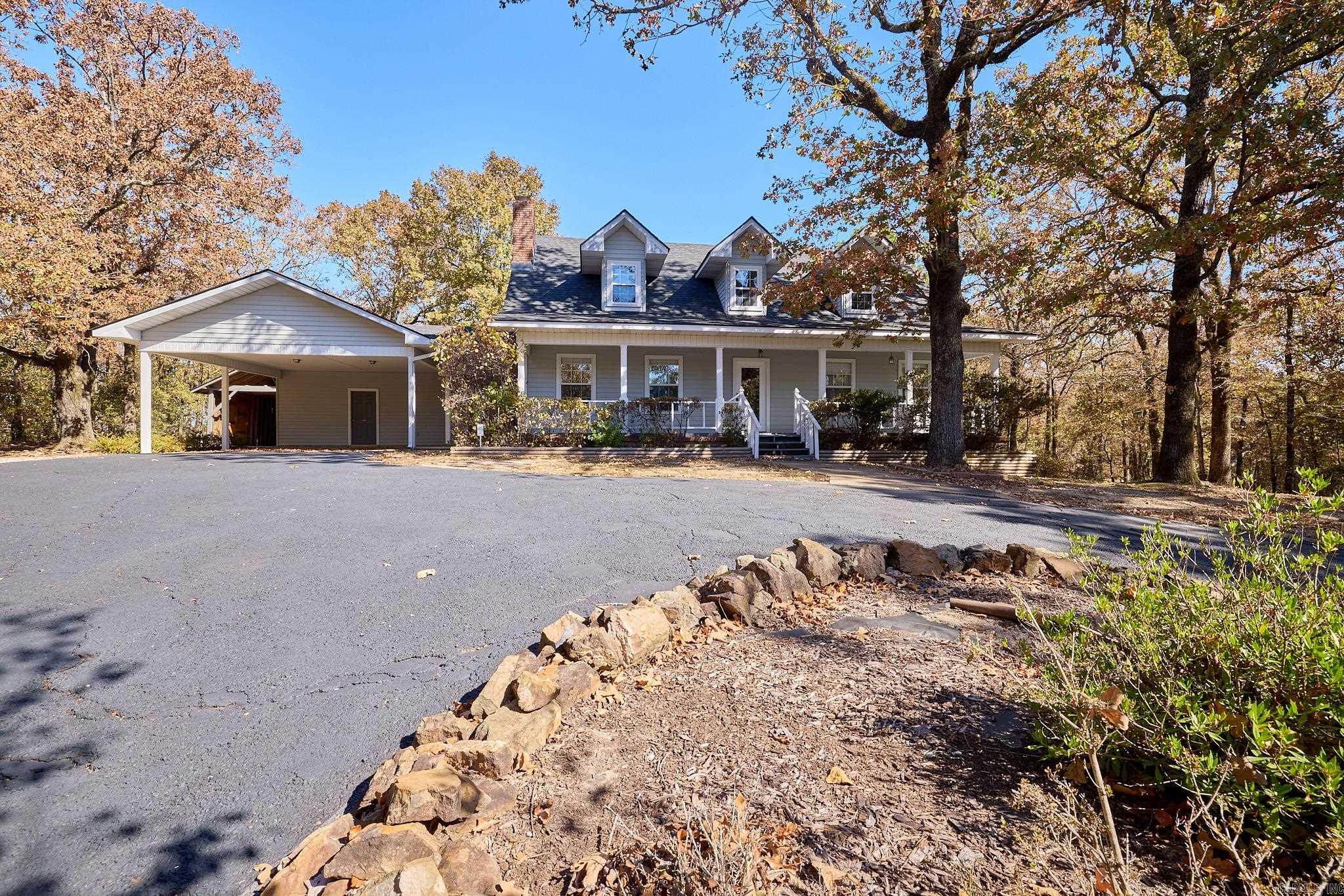 100 Wagonwheel Terrace Property Photo 1