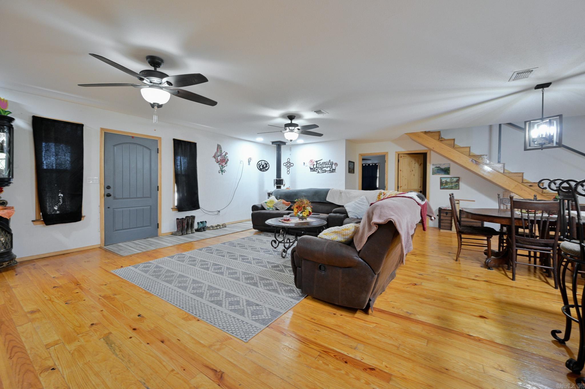 6083 Highway 71 S Property Photo 6