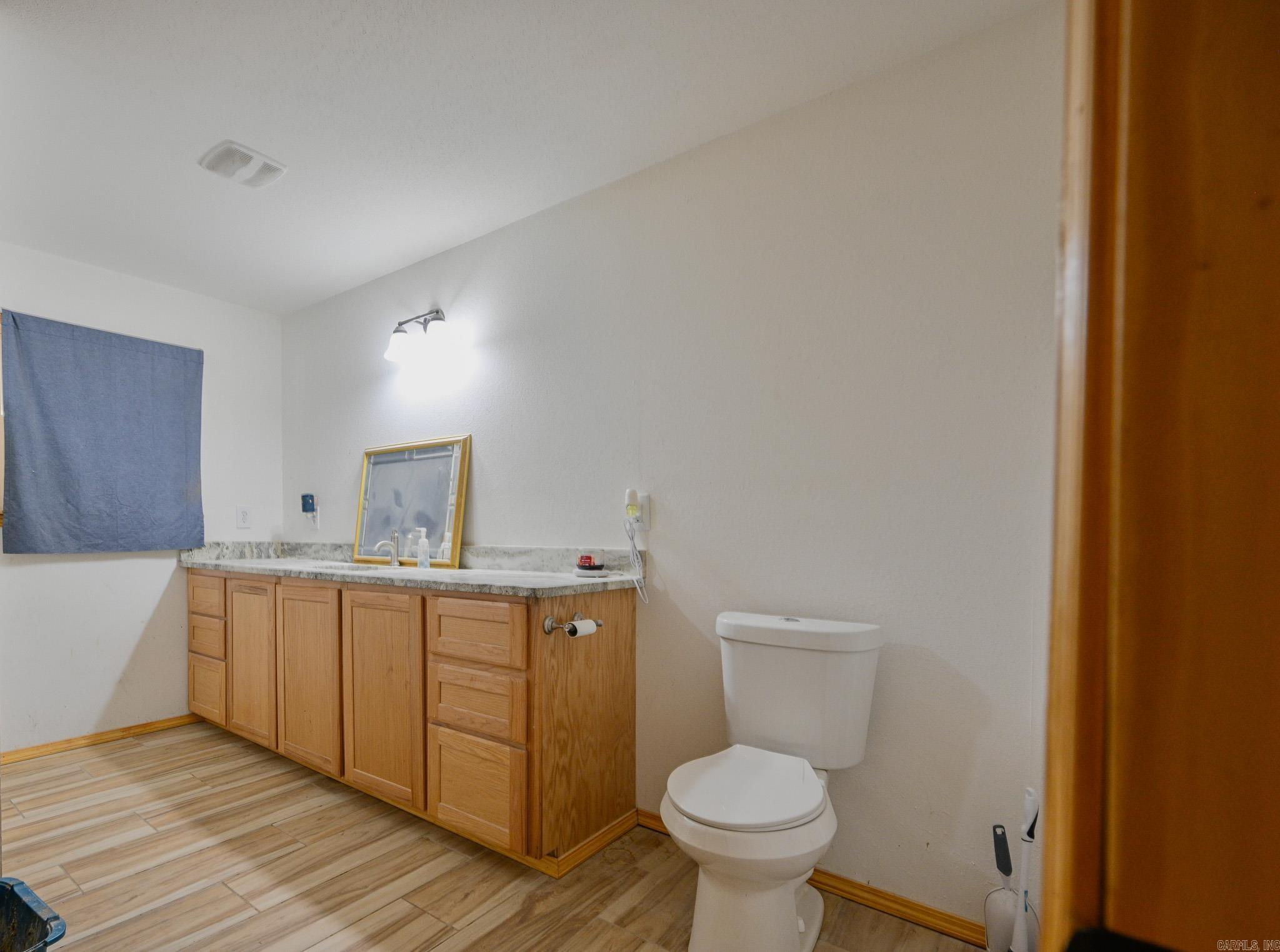 6083 Highway 71 S Property Photo 13