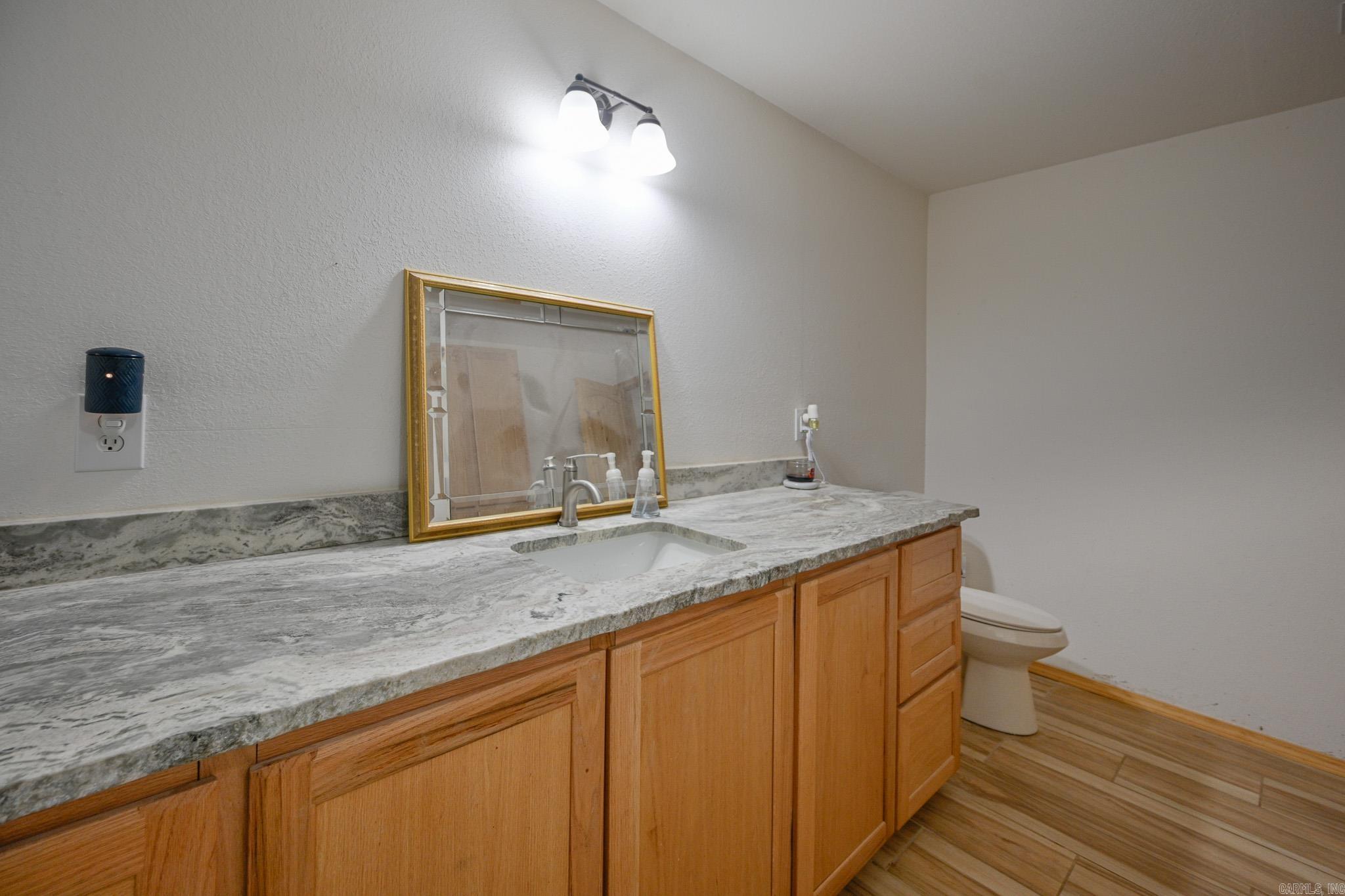 6083 Highway 71 S Property Photo 14